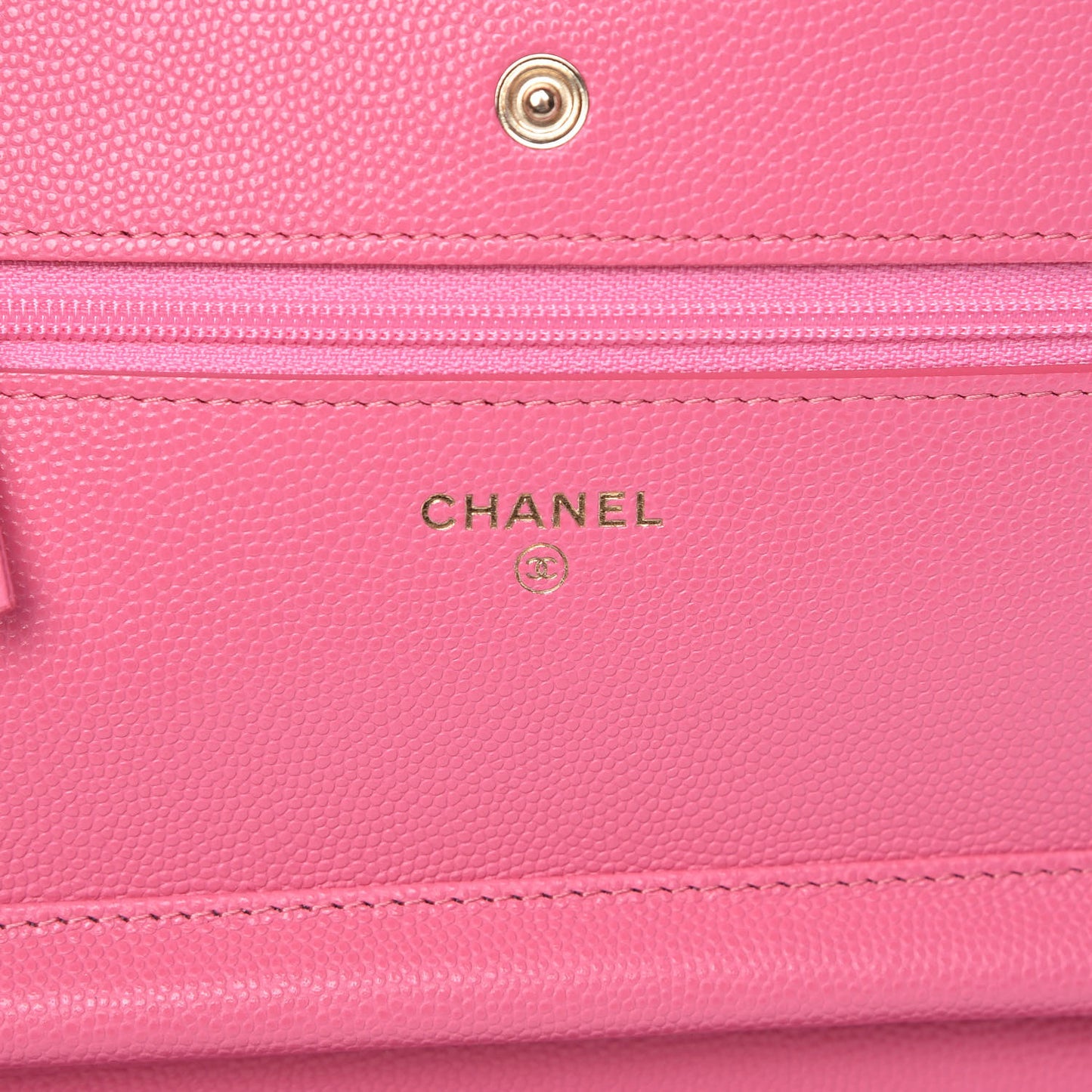 Caviar Quilted Wallet on Chain WOC Pink