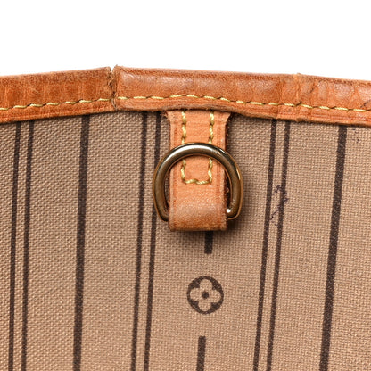 Louis Vuitton Monogram Neverfull MM 16 of 22