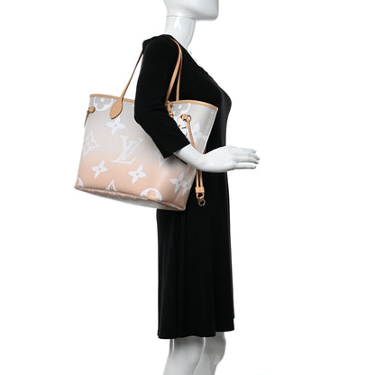 Louis Vuitton Monogram Giant By The Pool Neverfull MM Brume 2 of 10