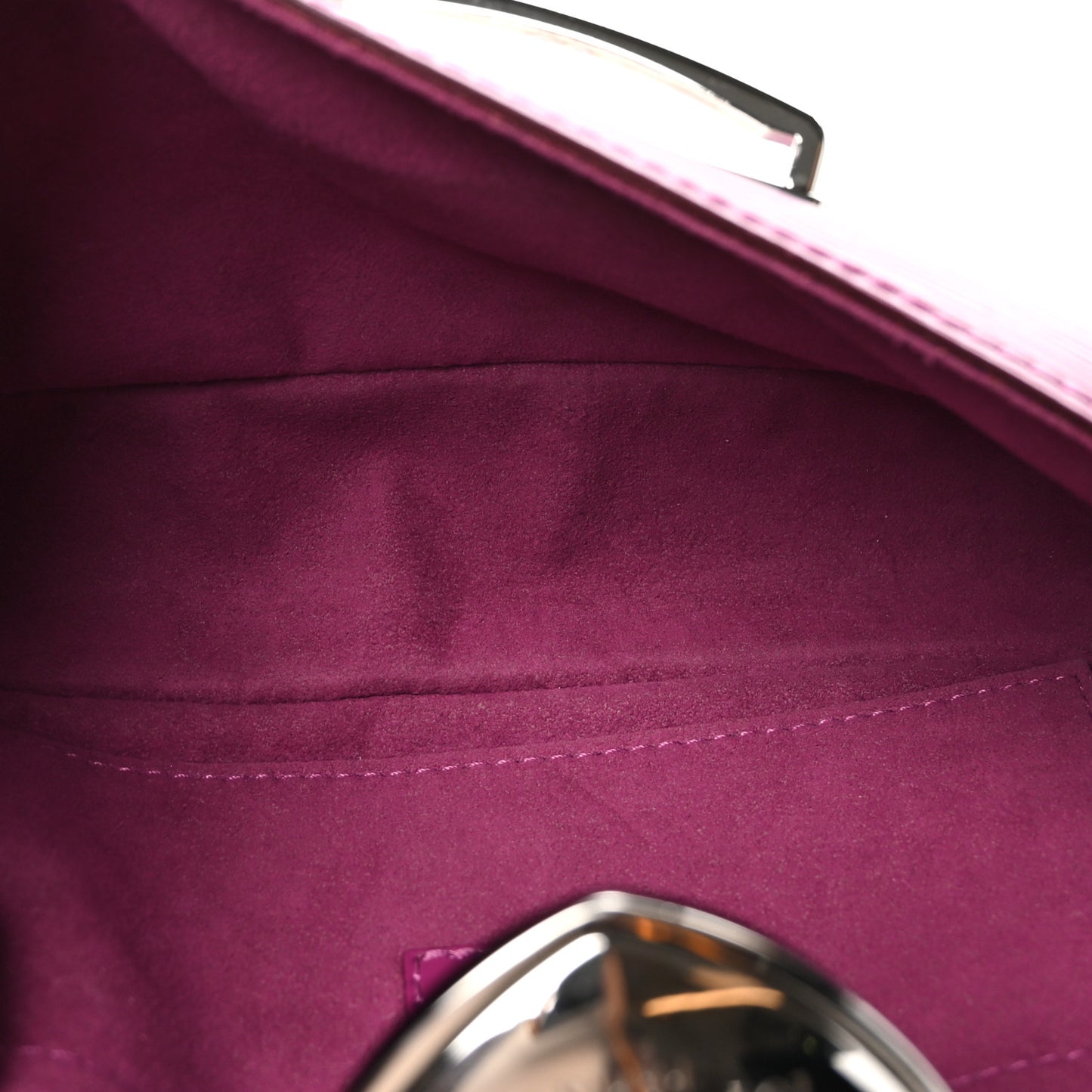 Epi Montaigne Clutch Fuchsia