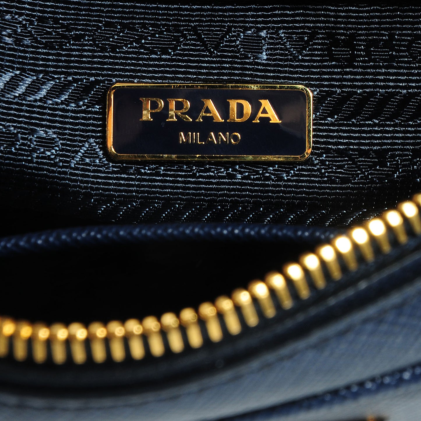 Saffiano Mini Camera Crossbody Bleuette