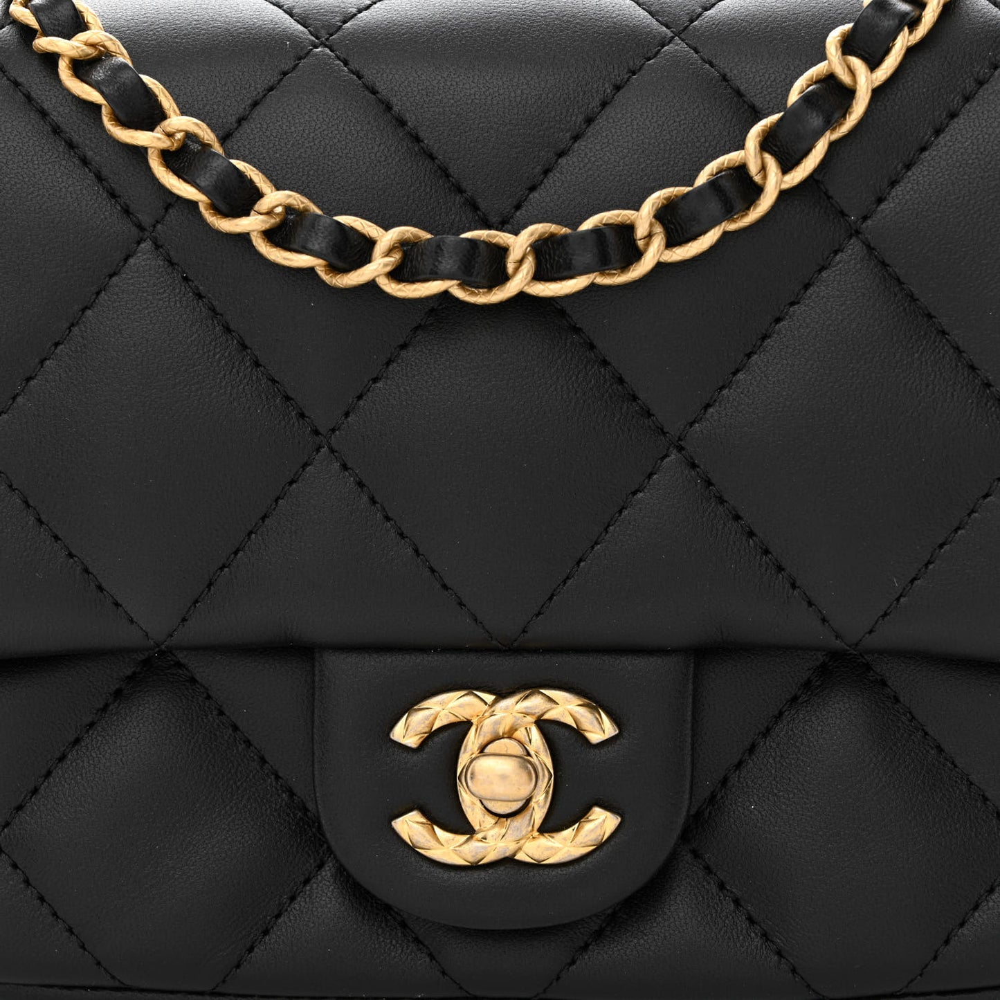 Lambskin Quilted CC Small Dynasty Flap Black