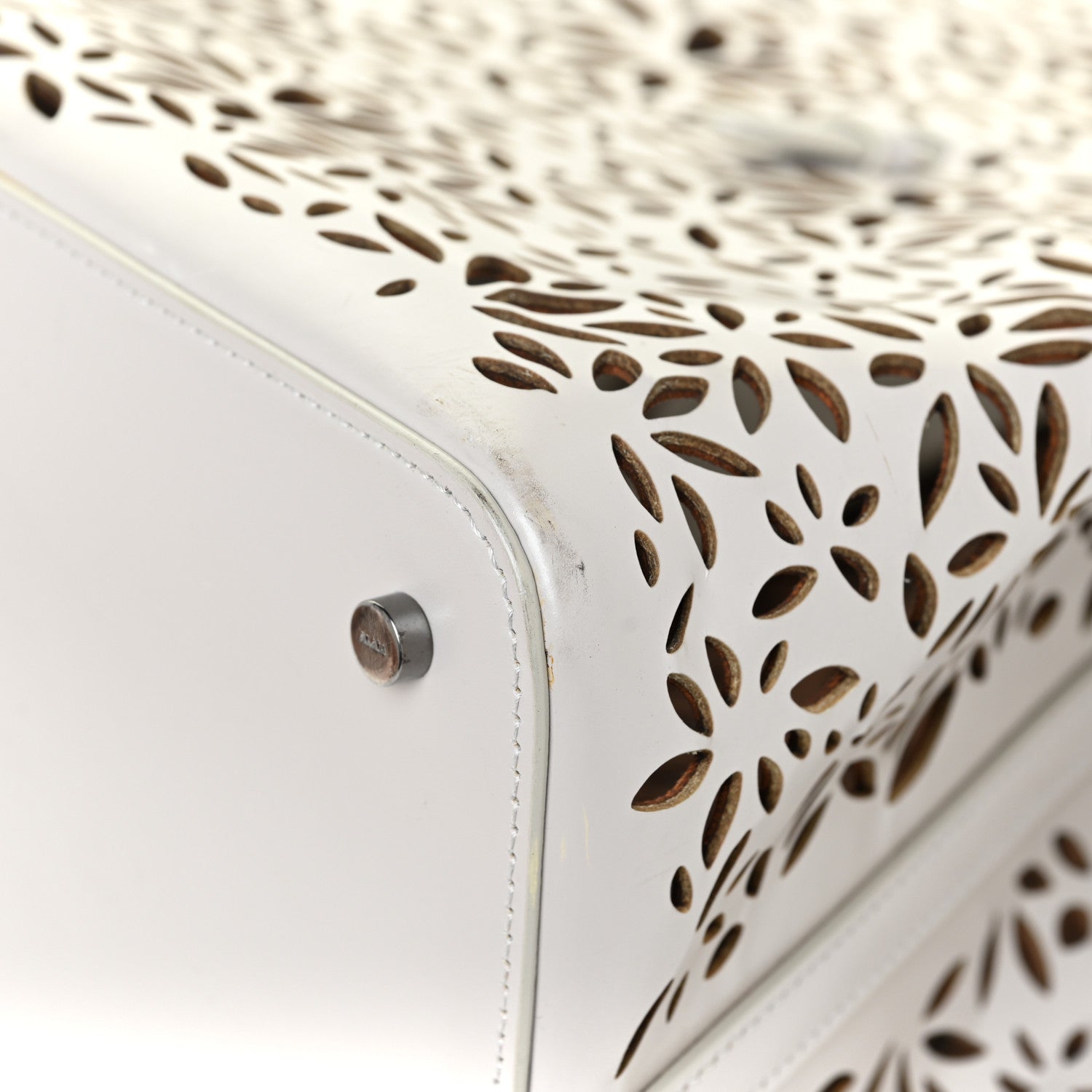 Alaia Calfskin Laser Cut Mina 32 Bag White 13 of 17