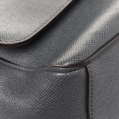 Louis Vuitton Taiga Milo Messenger Glacier 7 of 11