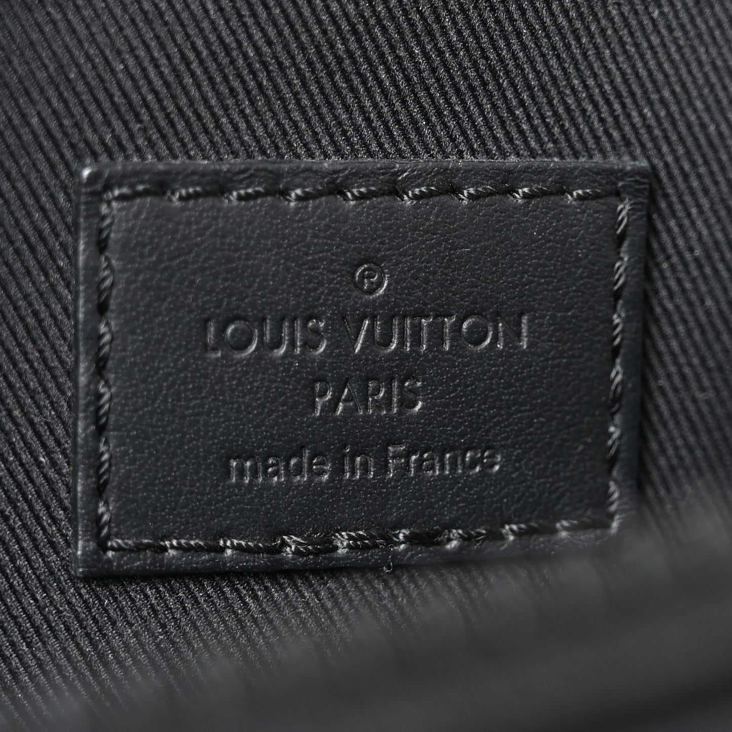 Taurillon Monogram S Lock Messenger Black