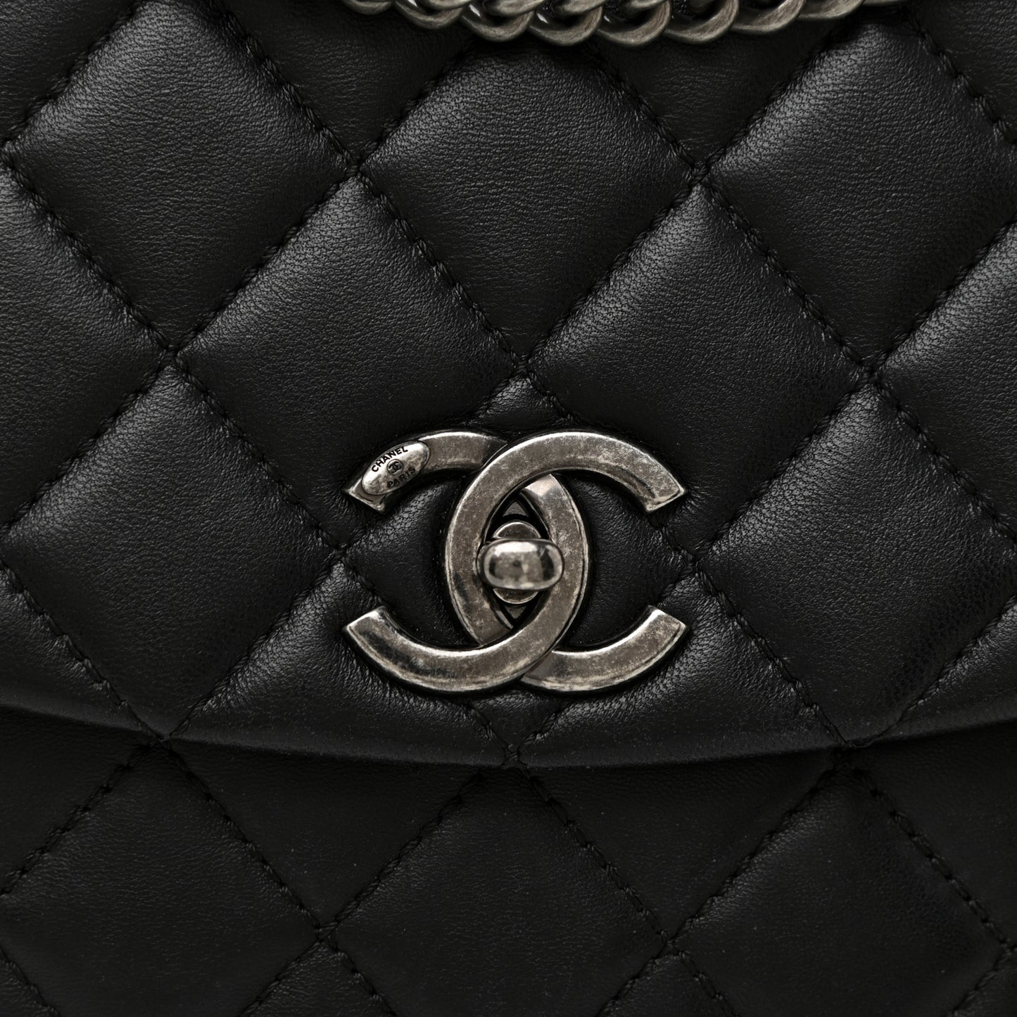 Lambskin Quilted Large Daily Supple Flap Black
