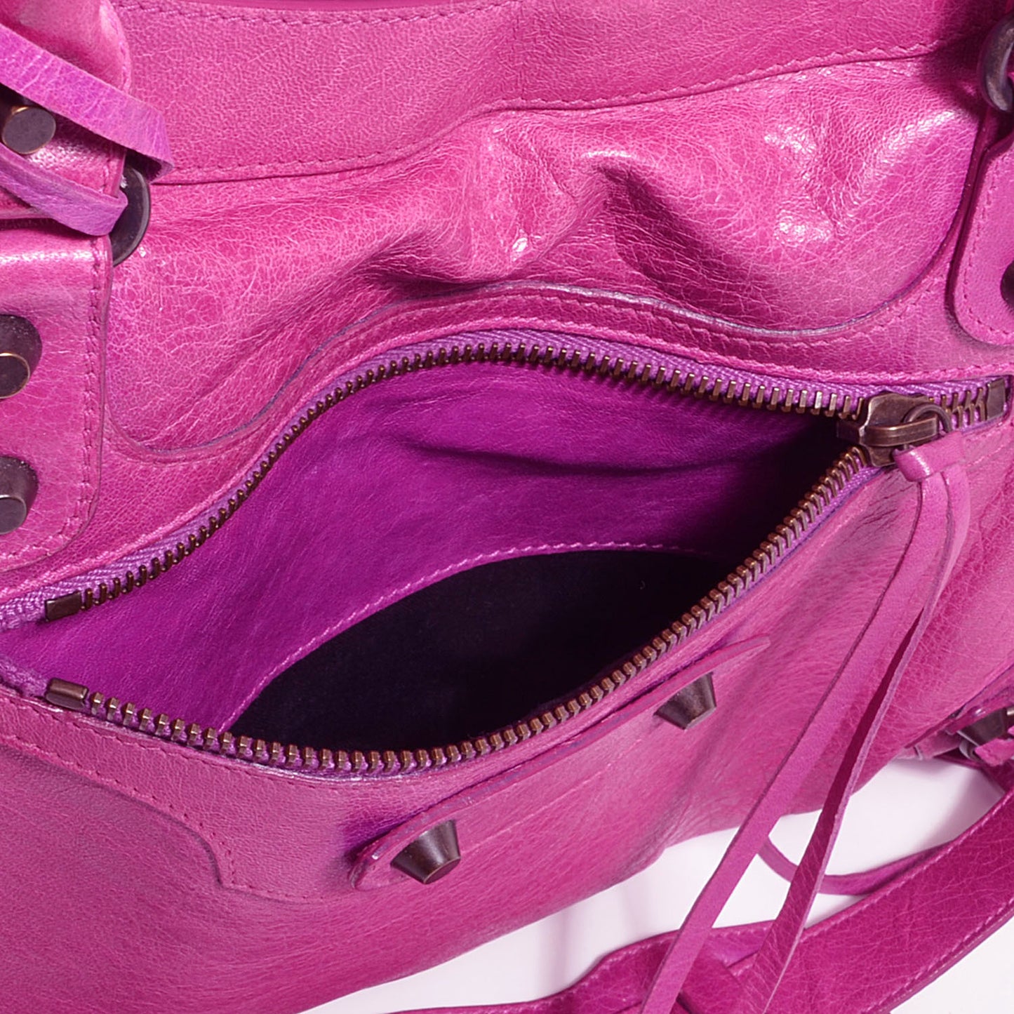 Chevre Classic Hardware City Magenta