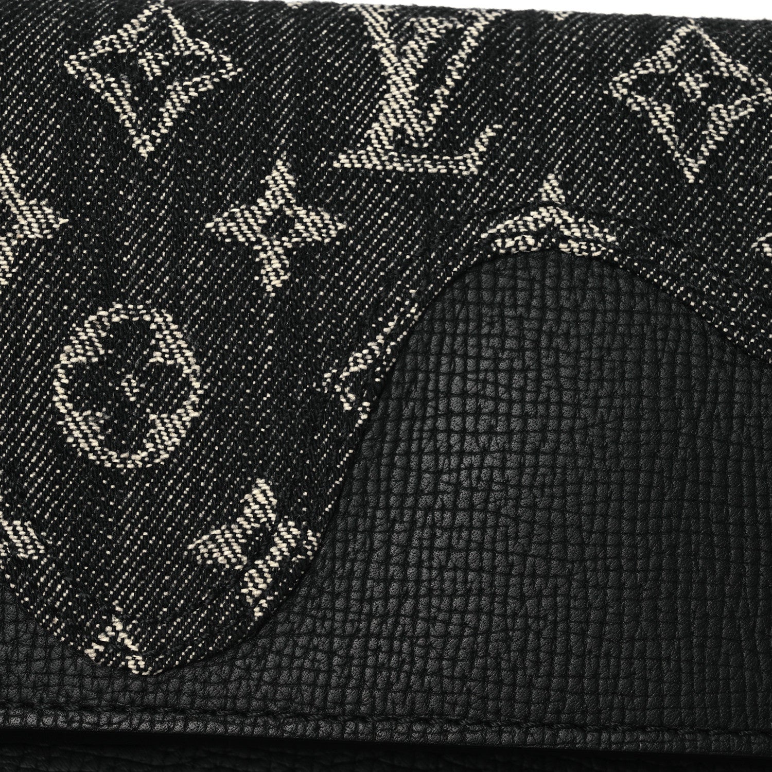 Louis Vuitton X NIGO Taurillon Monogram Denim Trio Messenger 9 of 12