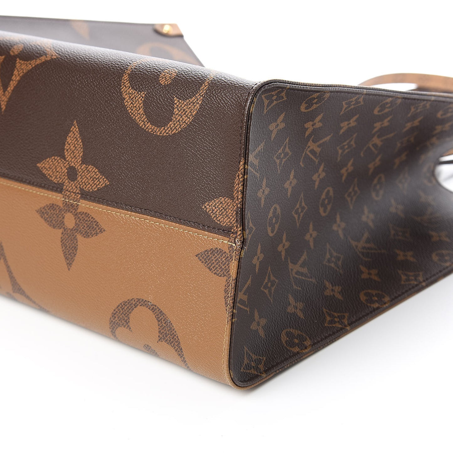 Reverse Monogram Giant Onthego GM