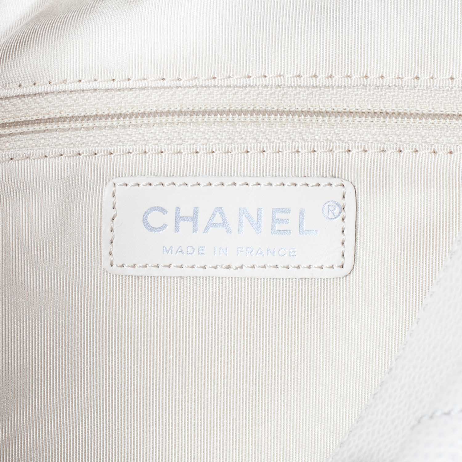 Chanel Caviar CC Hobo Ivory 7 of 9