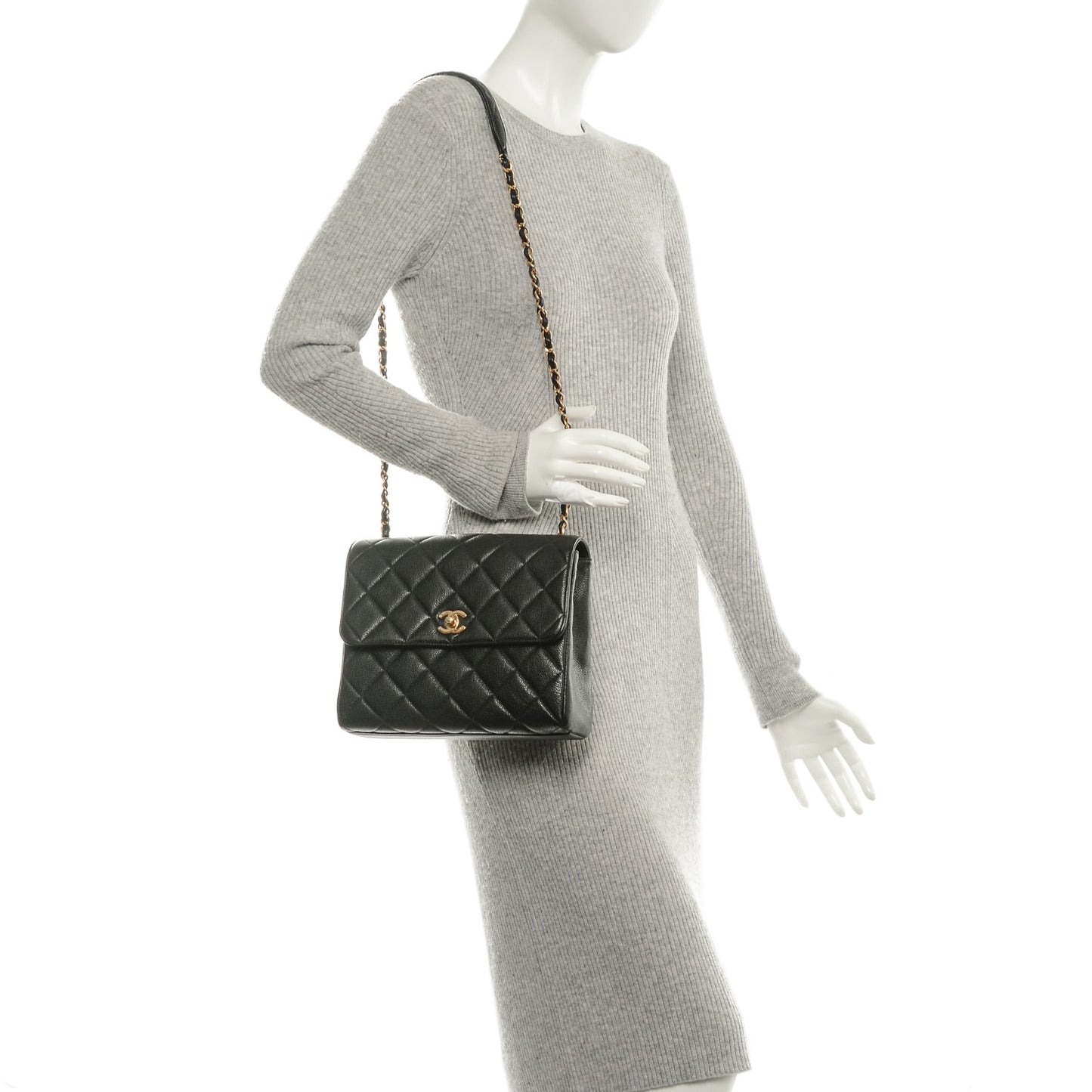 Caviar Quilted Medium Flap Shoulder Bag Black