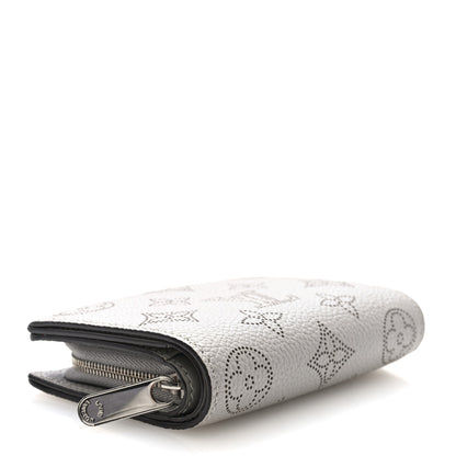 Louis Vuitton Mahina Clea Wallet Gris Souris 4 of 6