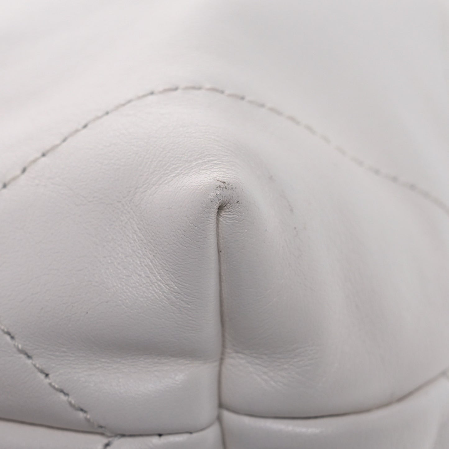 Shiny Calfskin Quilted Rainbow Mini Chanel 22 White