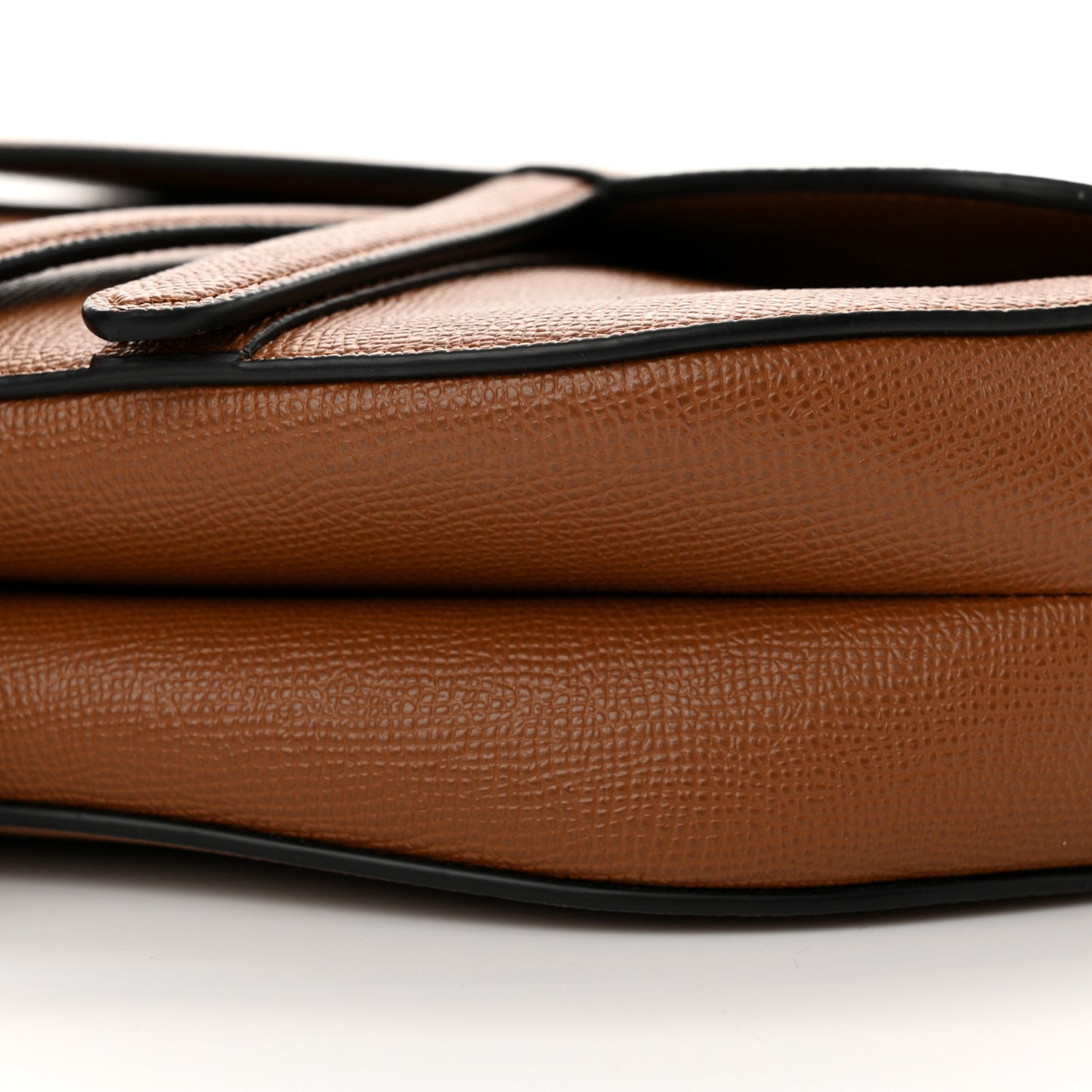 Grained Calfskin Saddle Bag With Strap Camello