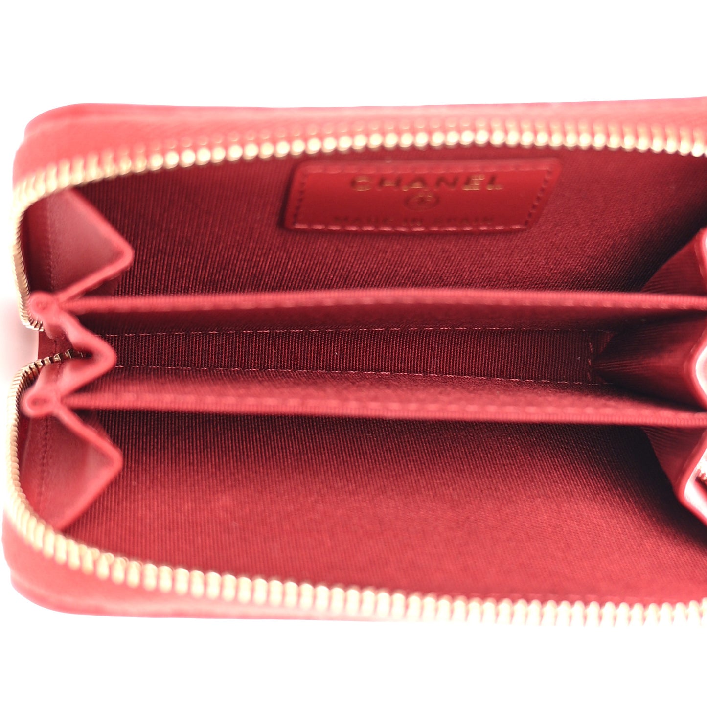 Caviar Quilted Filigree Zip Around Coin Purse Red