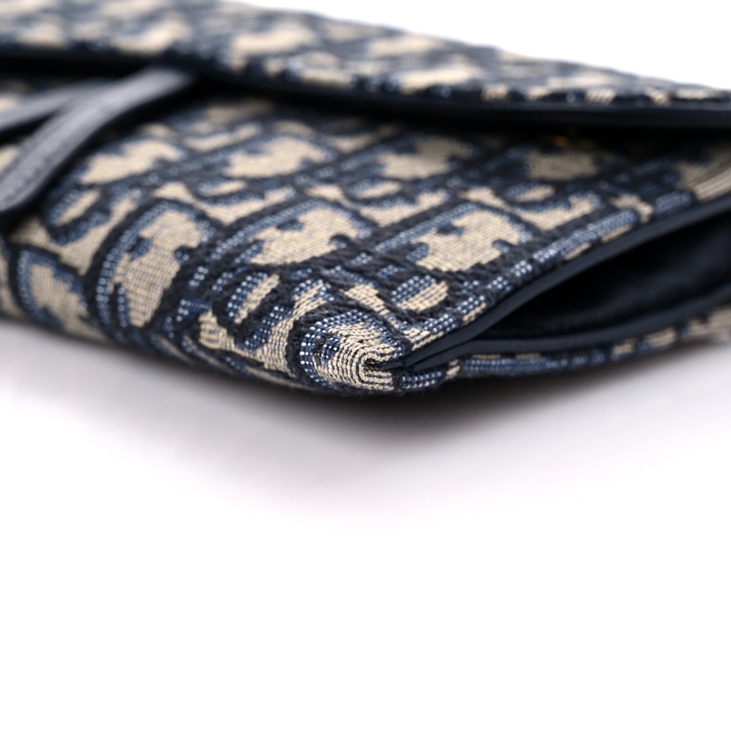 Oblique Saddle Chain Long Wallet Blue