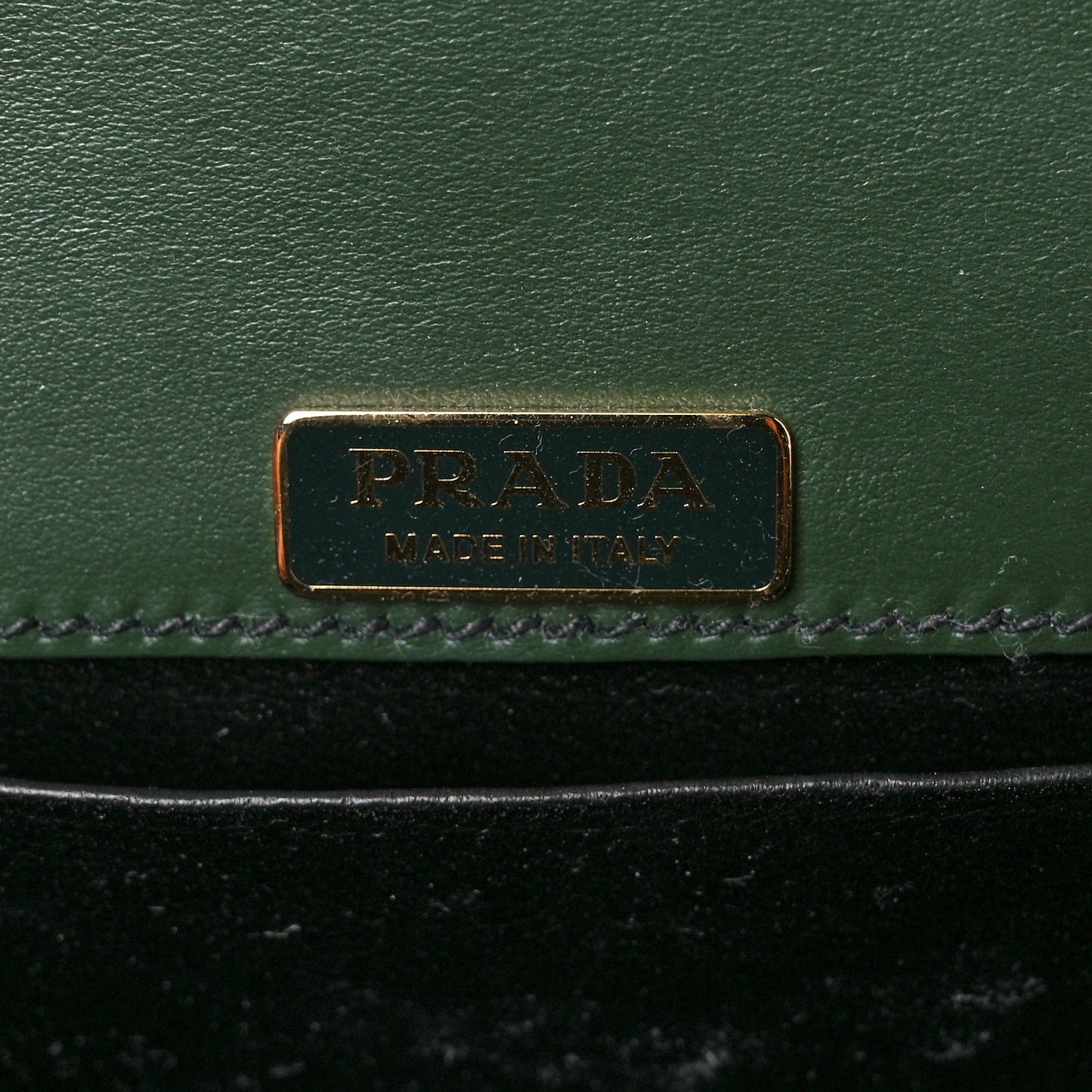 City Calf Saffiano Cahier Bag Foresta Black