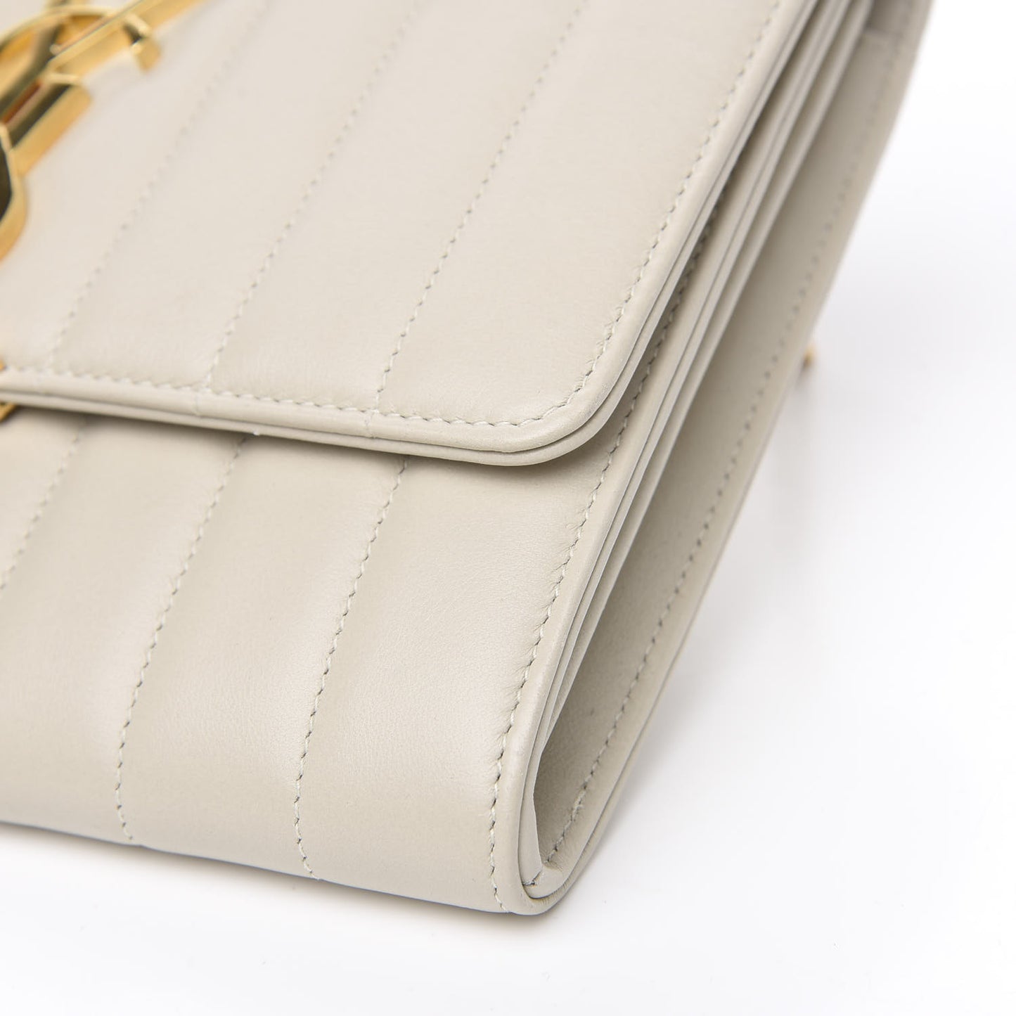 Lambskin Matelasse Monogram Vicky Chain Wallet Off White