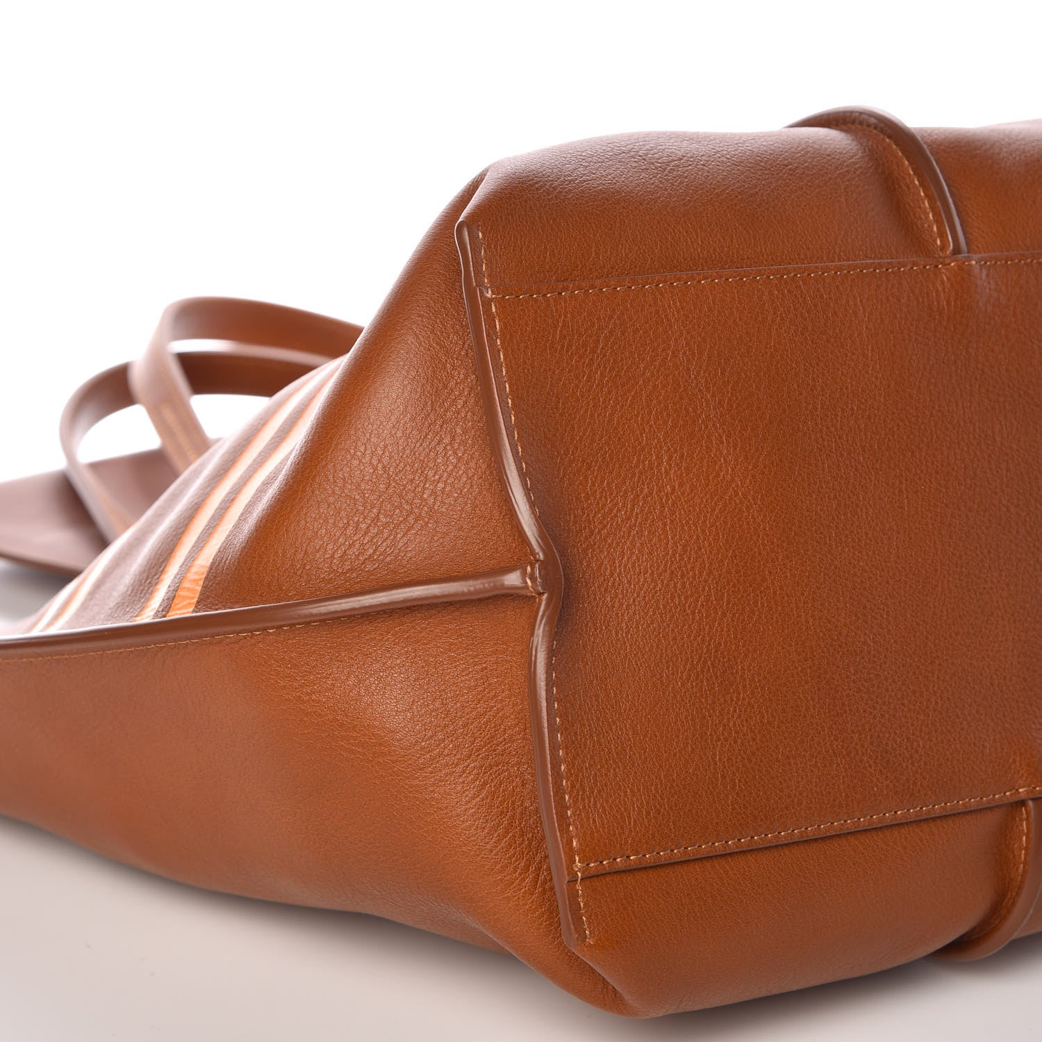 Chloe Smooth Calfskin Medium Vick Tote Caramel 6 of 11