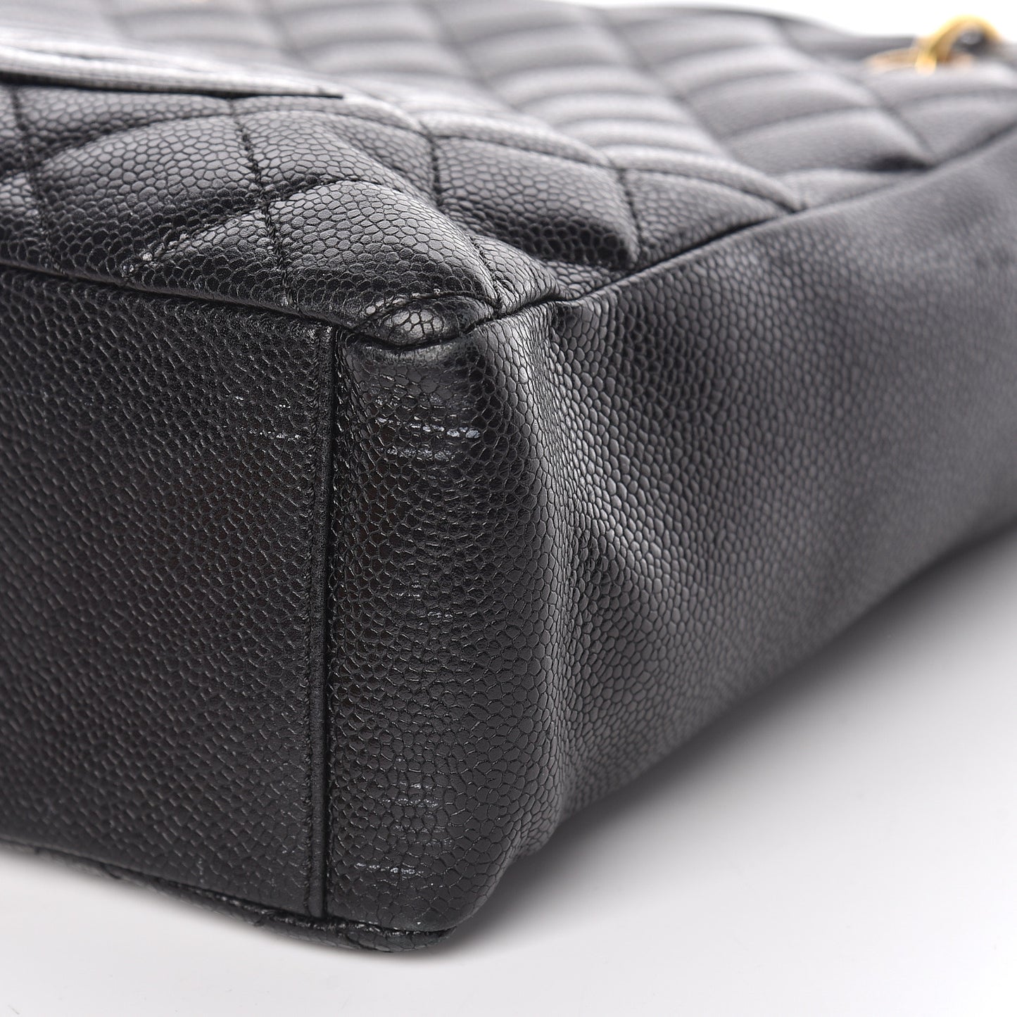 Caviar Quilted Petit Shopping Tote PST Black
