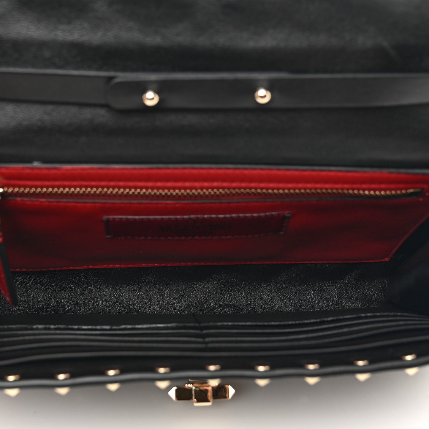 Nappa Rockstud Spike Wallet on Chain Black