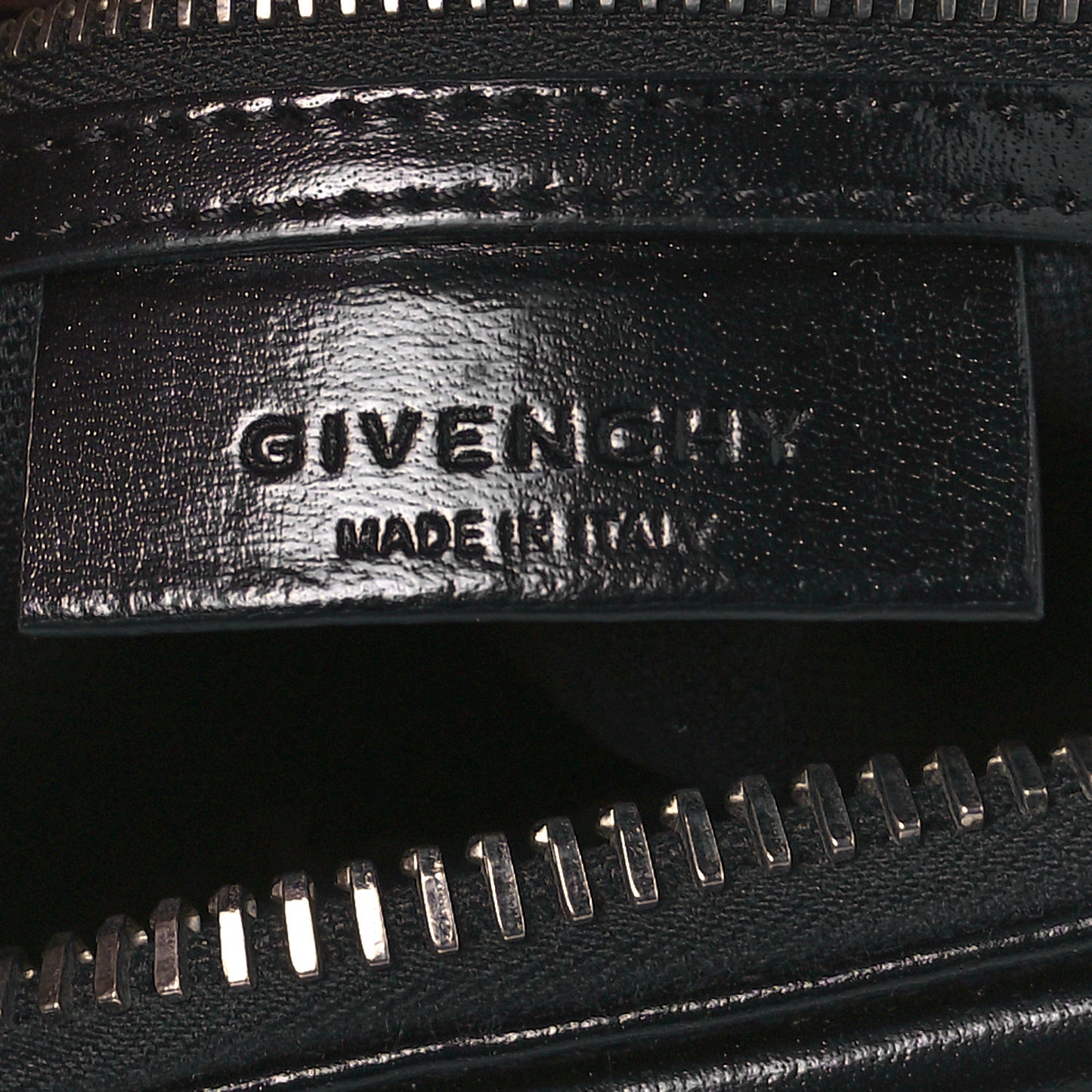 Shiny Lord Calfskin Mini Antigona Black
