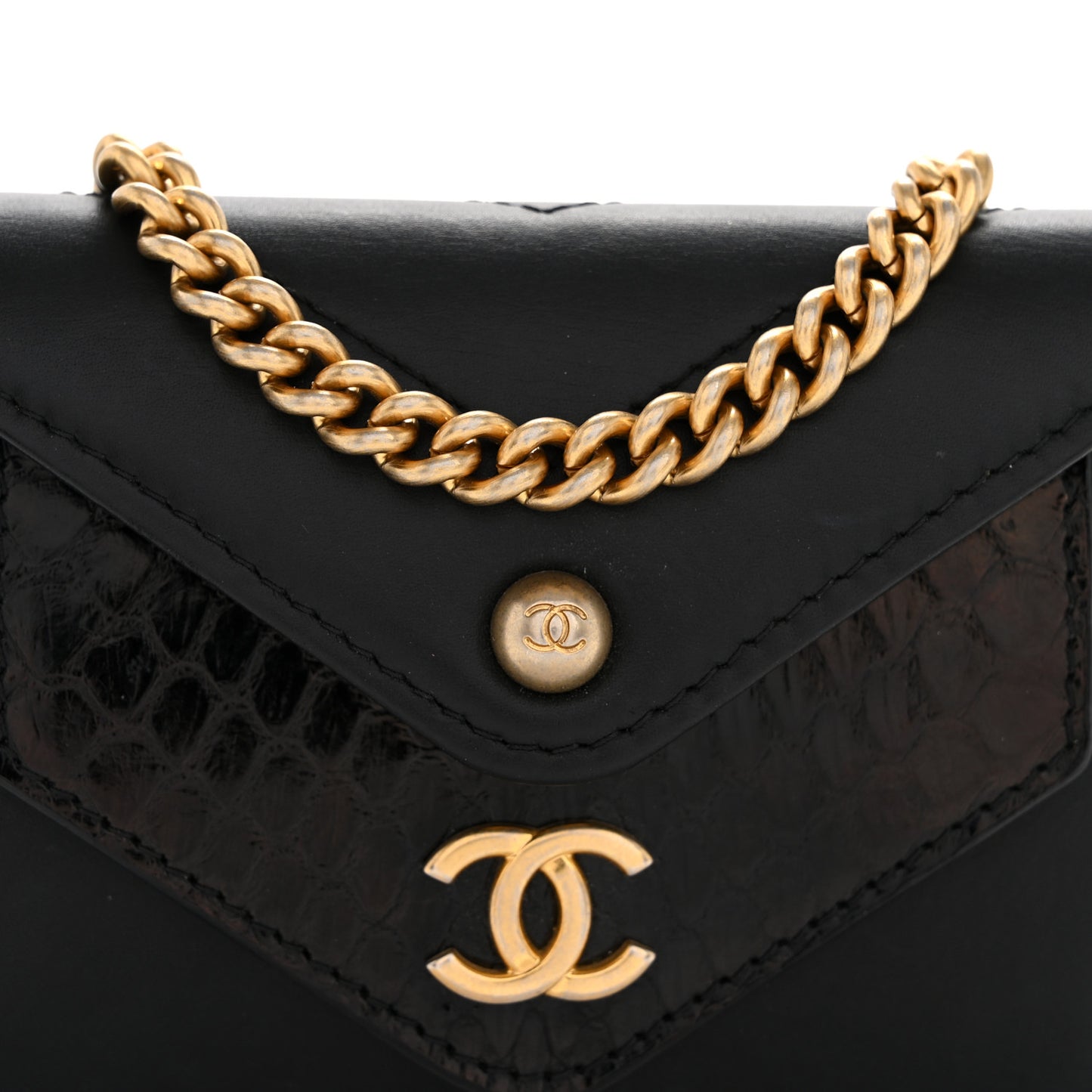 Snakeskin Calfskin Embossed Chevron Quilted CC Chain Wallet Black