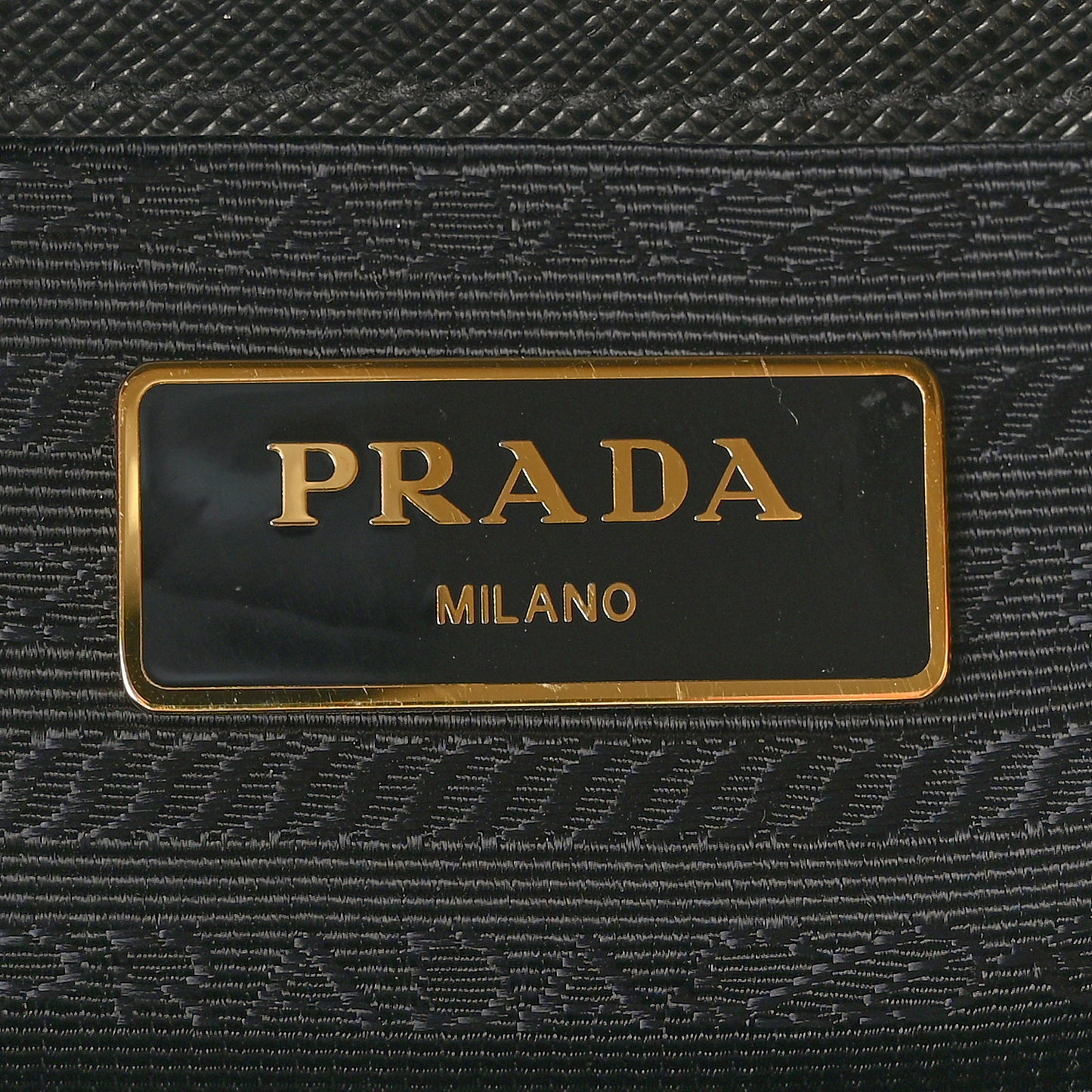 Saffiano Lux Medium Tote Black