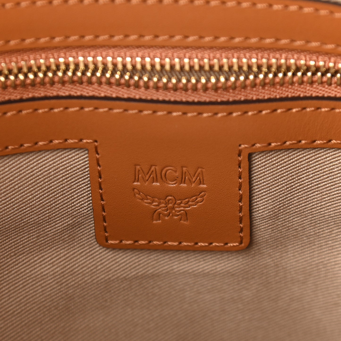 Visetos Medium Crossbody Pouch Cognac