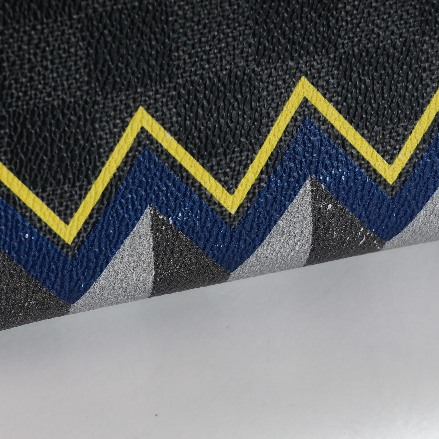 Damier Graphite Karakoram Zippy Vertical Wallet