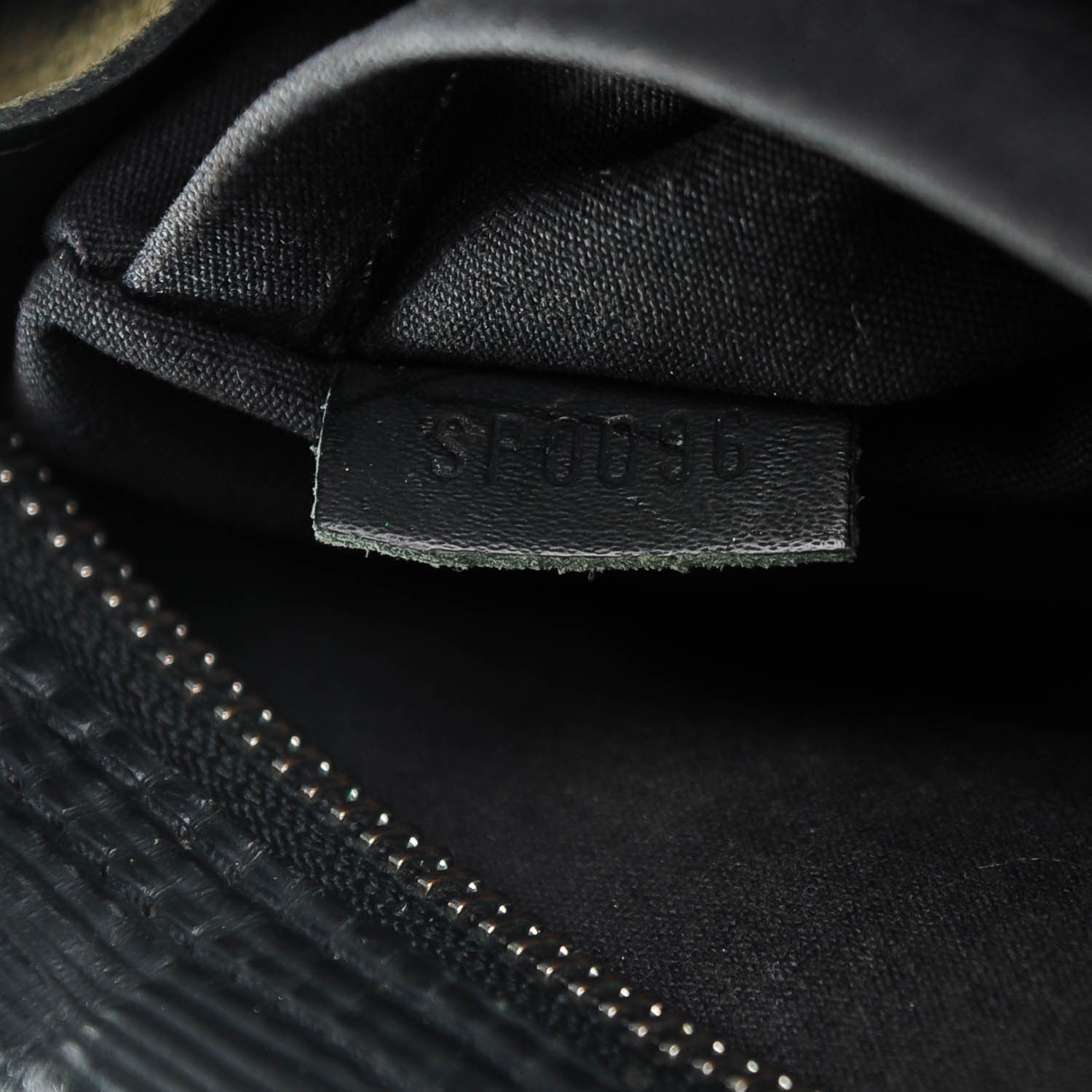 Louis Vuitton Epi Speedy 25 Black 7 of 10