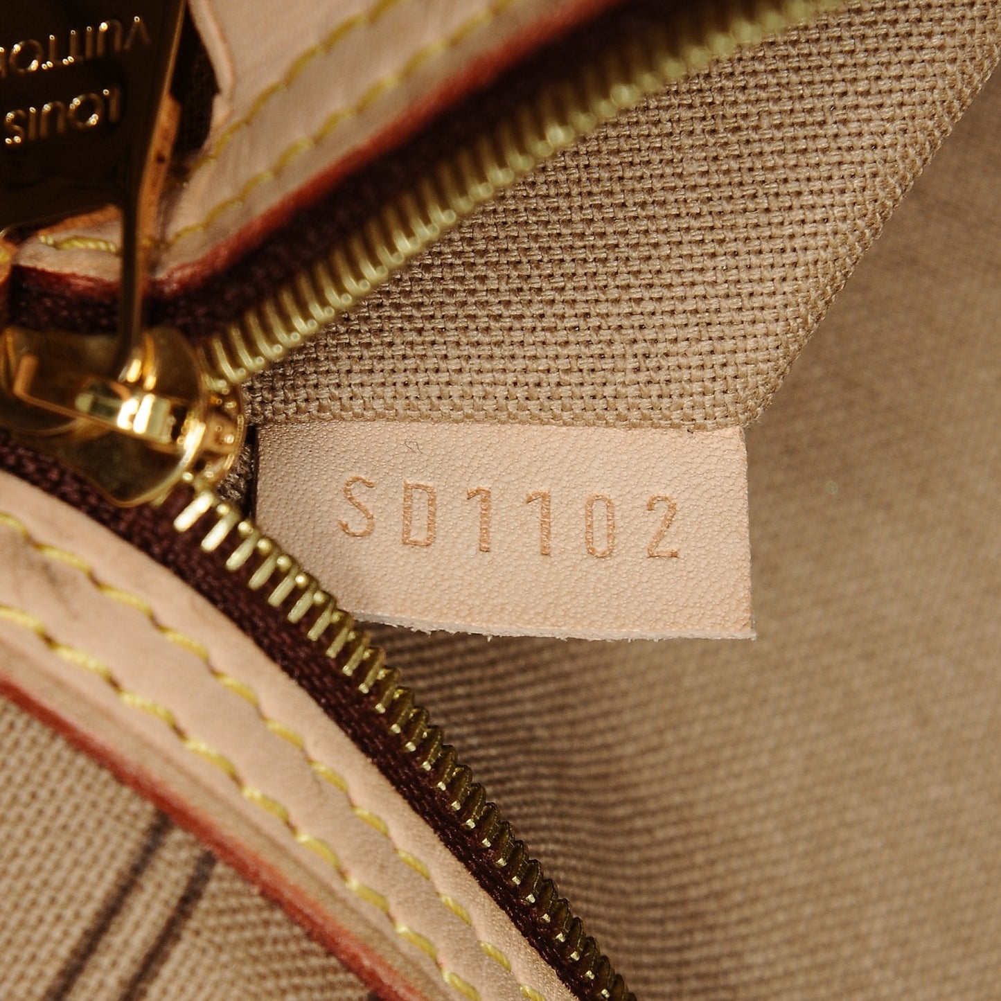 Monogram Delightful GM