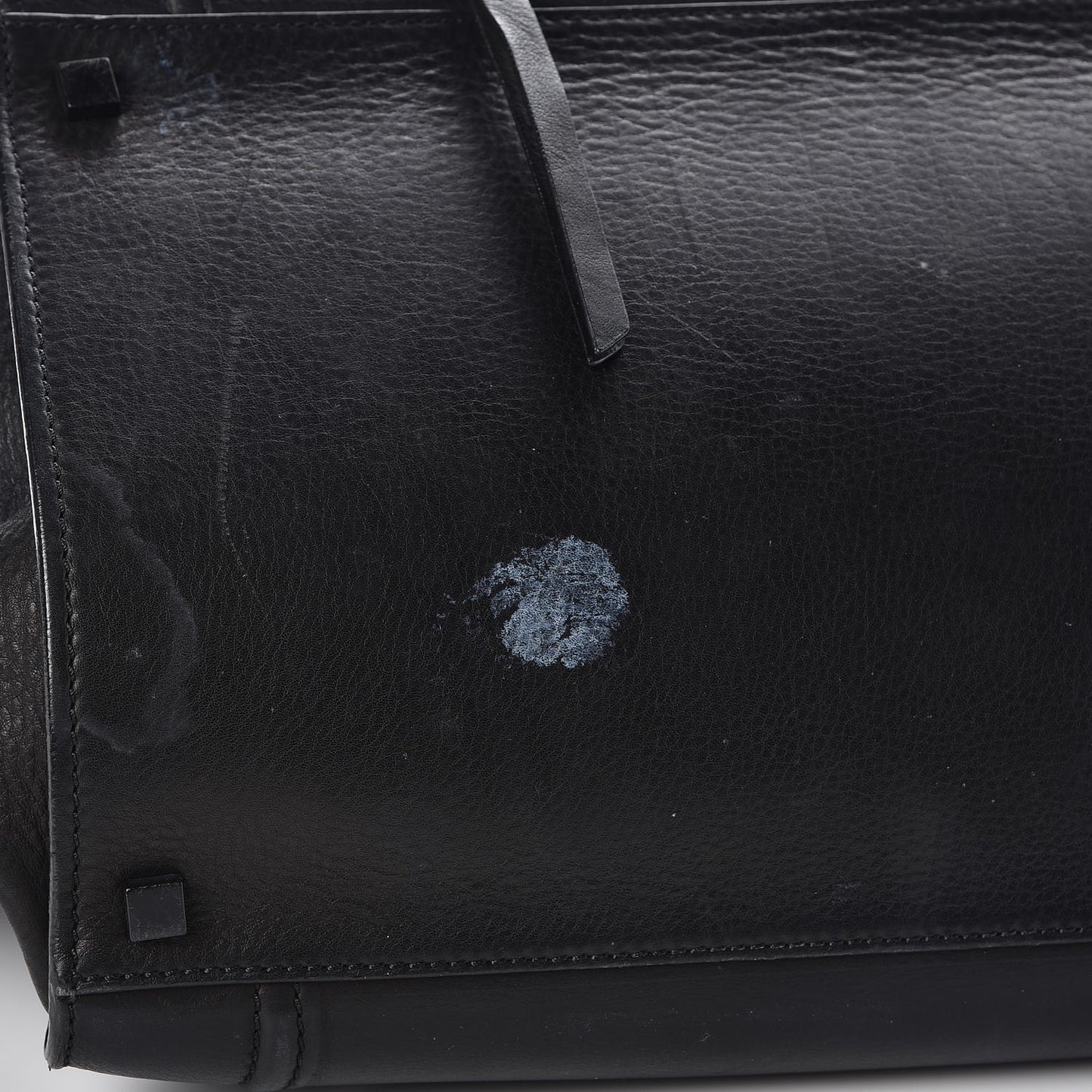 Supple Calfskin Medium Phantom Luggage Black