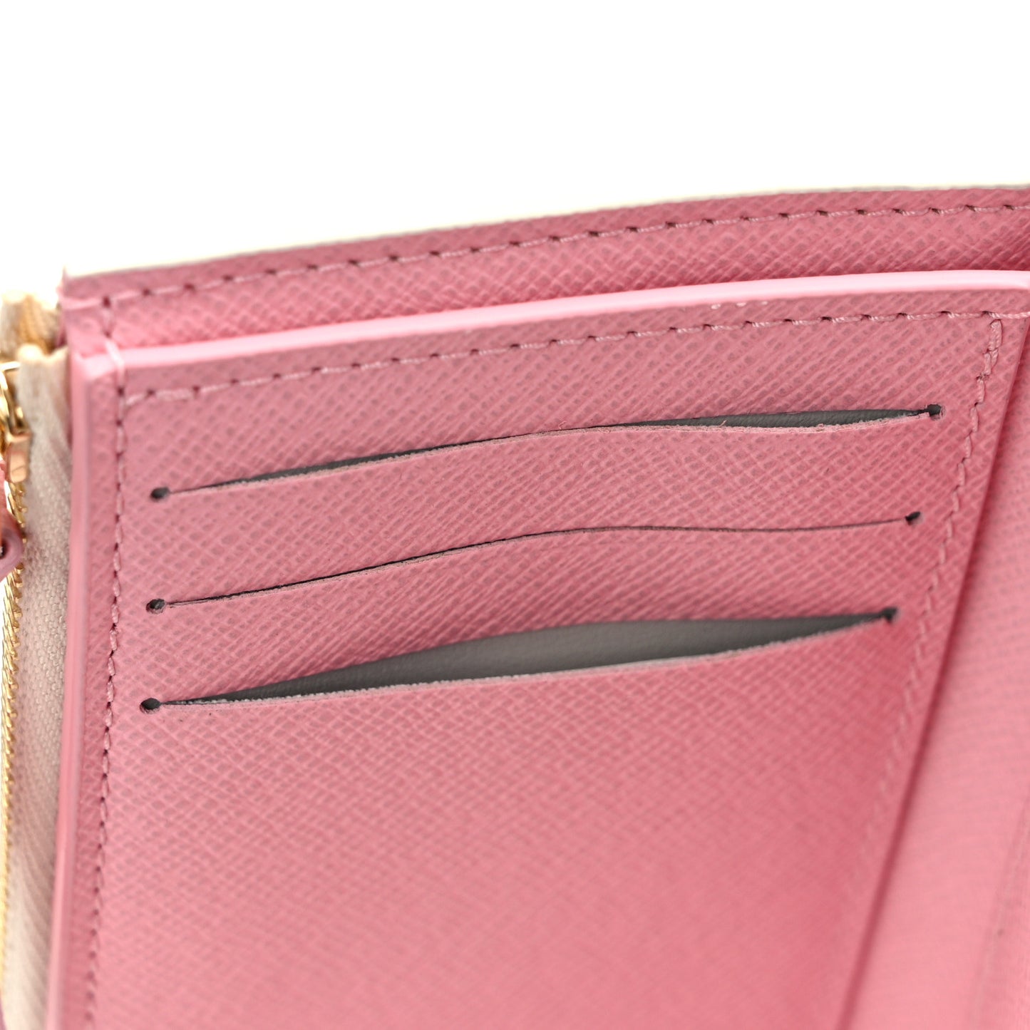 Giant Damier Victorine Wallet Peach Pink