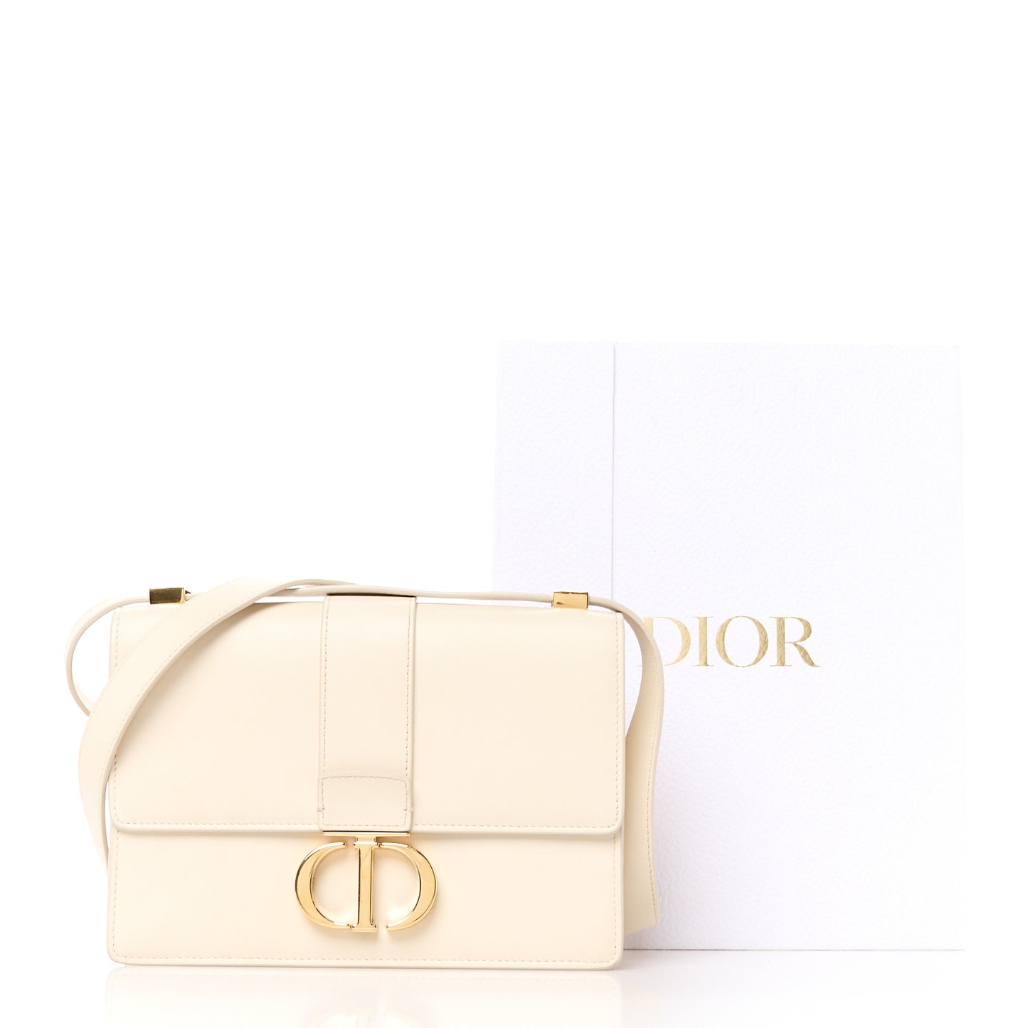 Box Calfskin Small 30 Montaigne Flap Bag Ivory