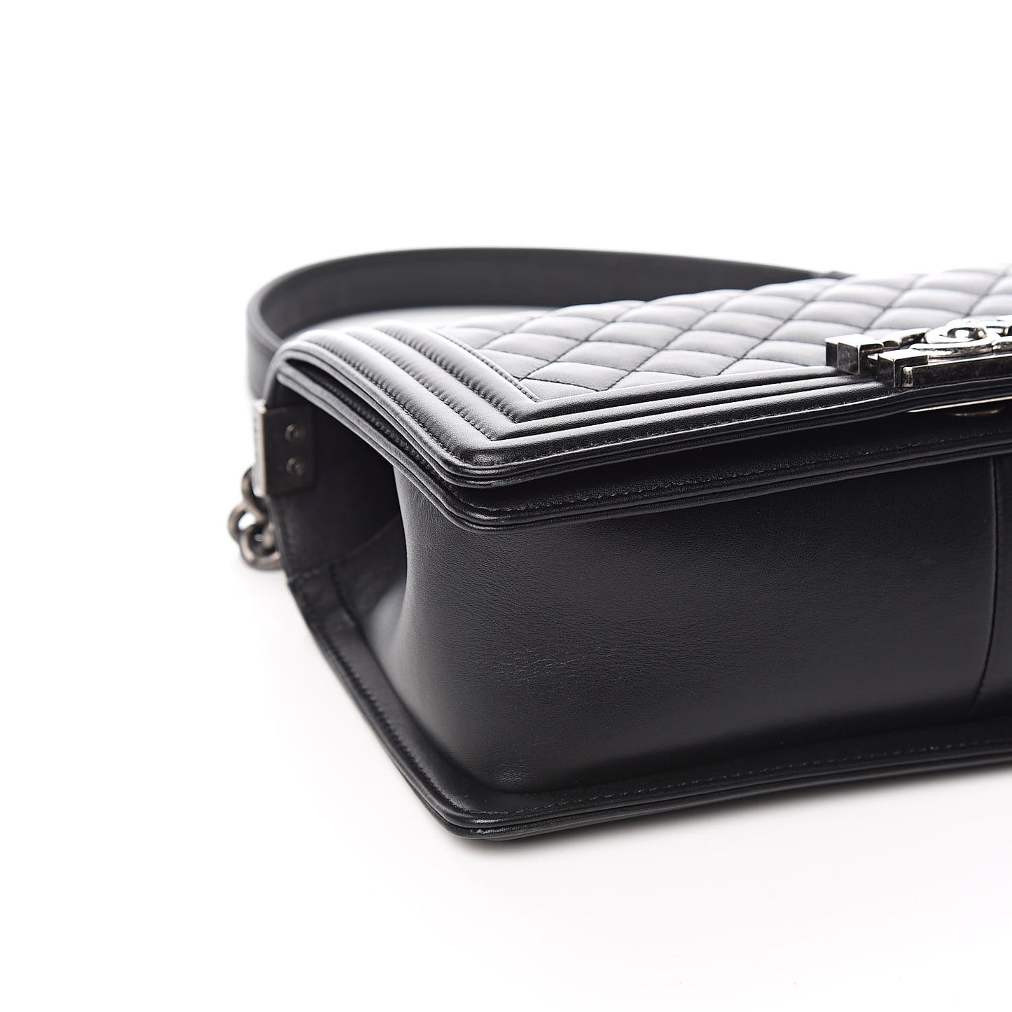 Calfskin Quilted Medium Boy Flap Black