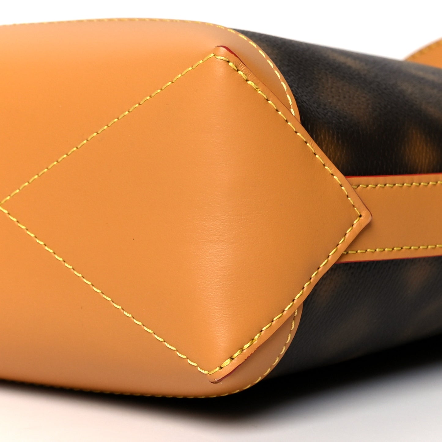 Monogram Blurry Hobo Cruiser PM