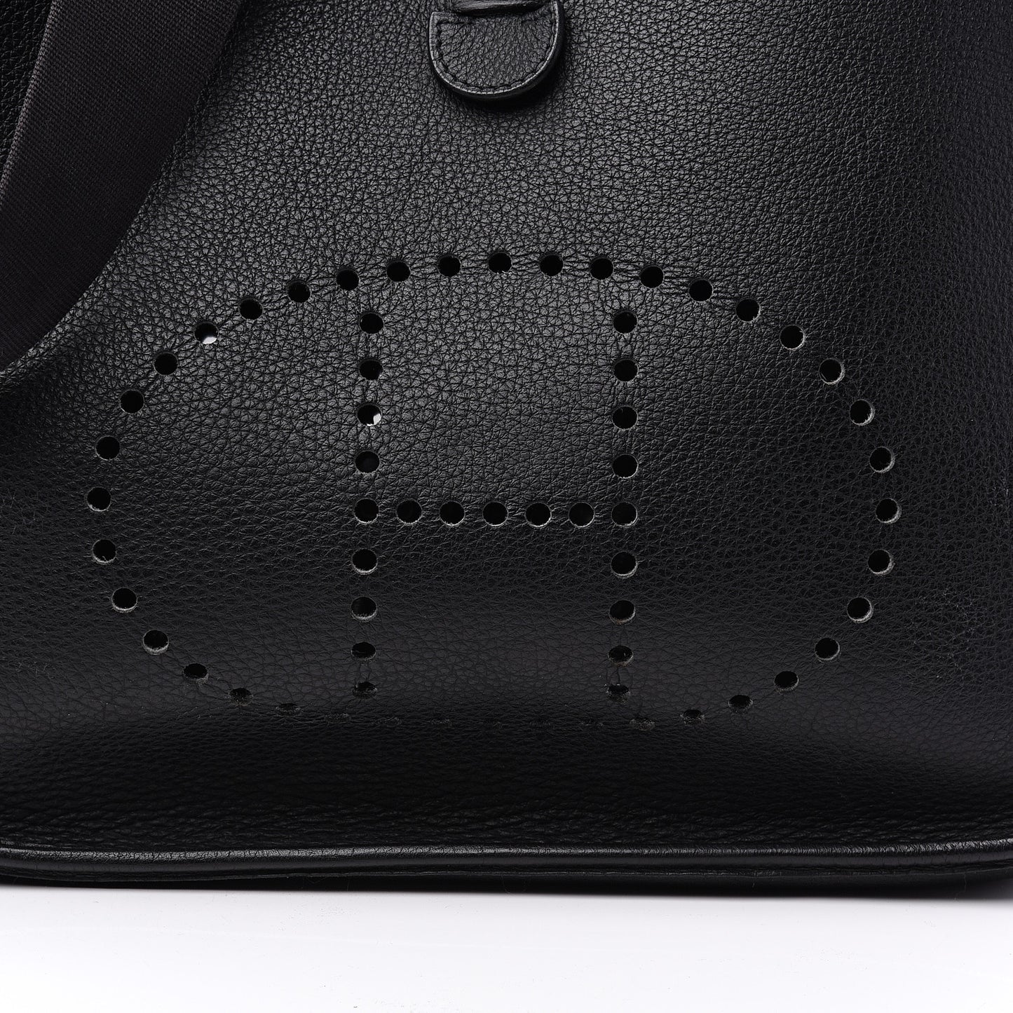 Taurillon Clemence Evelyne GM Black