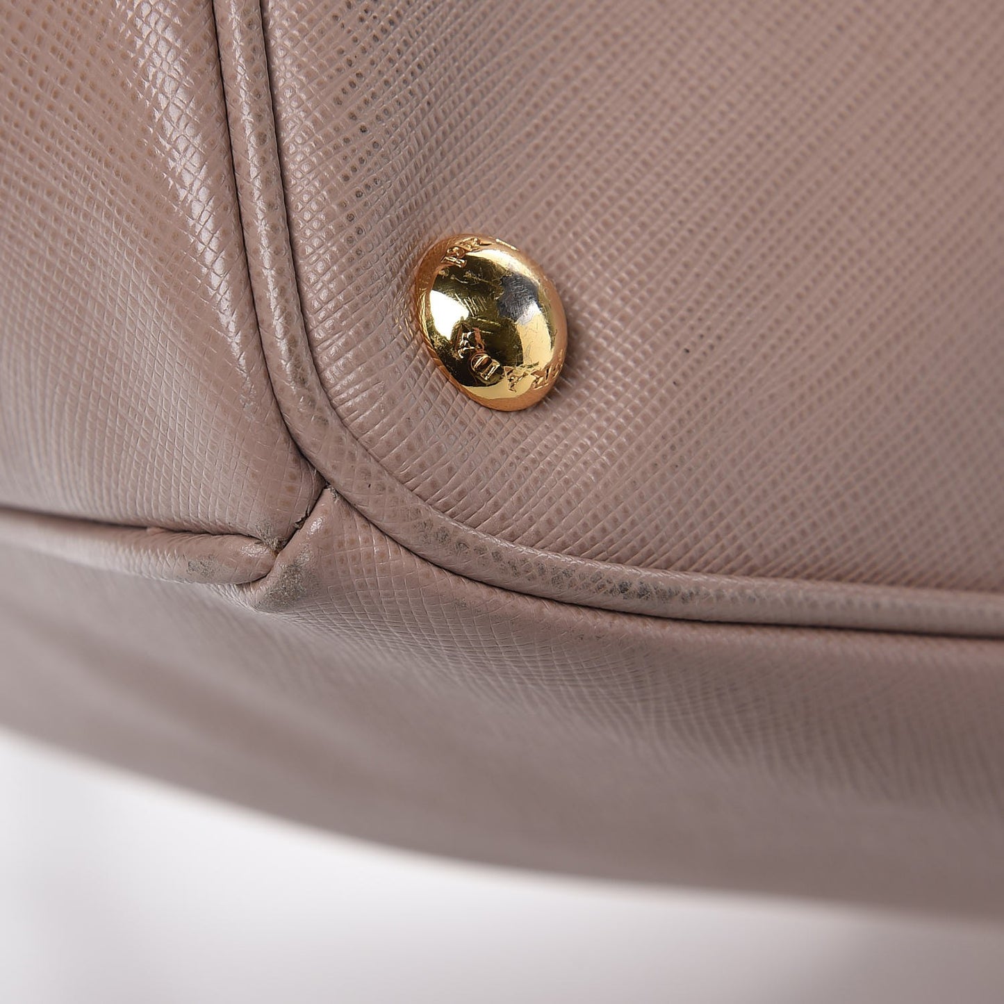 Saffiano Lux Large Tote Cammeo