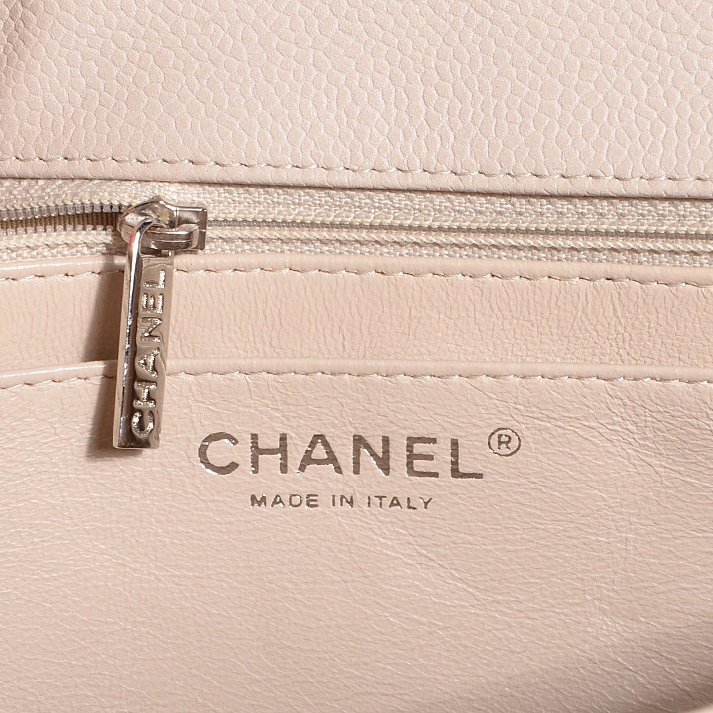 Caviar Jumbo Single Flap Light Beige