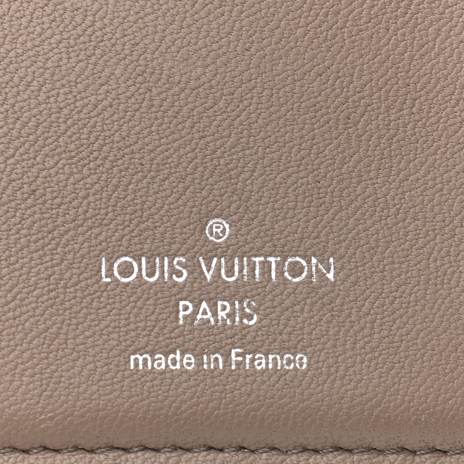 Louis Vuitton Taurillon Capucines Compact Wallet Magnolia 7 of 9