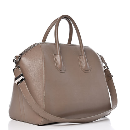 Givenchy Sugar Goatskin Medium Antigona Sand 3 of 21