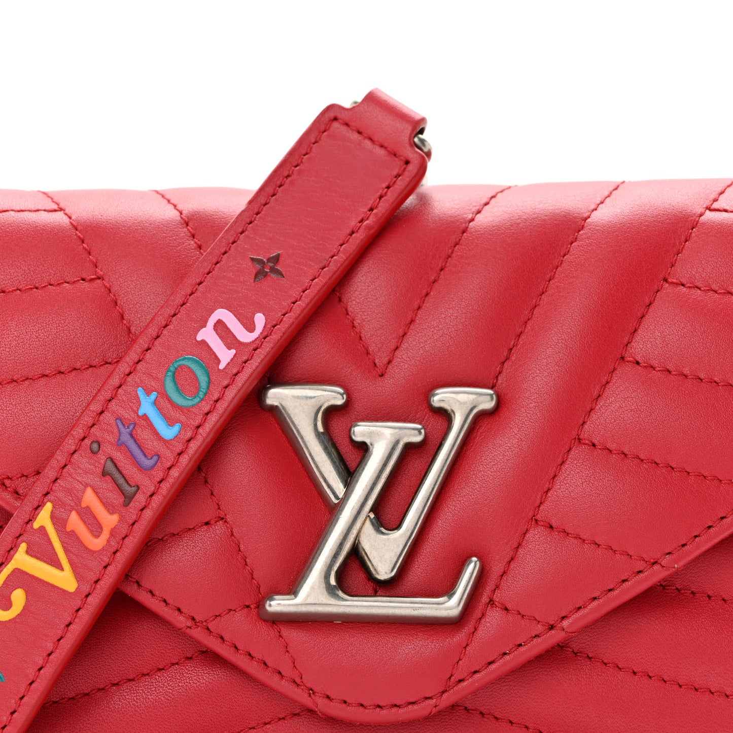 Calfskin New Wave Chain Pochette Scarlet