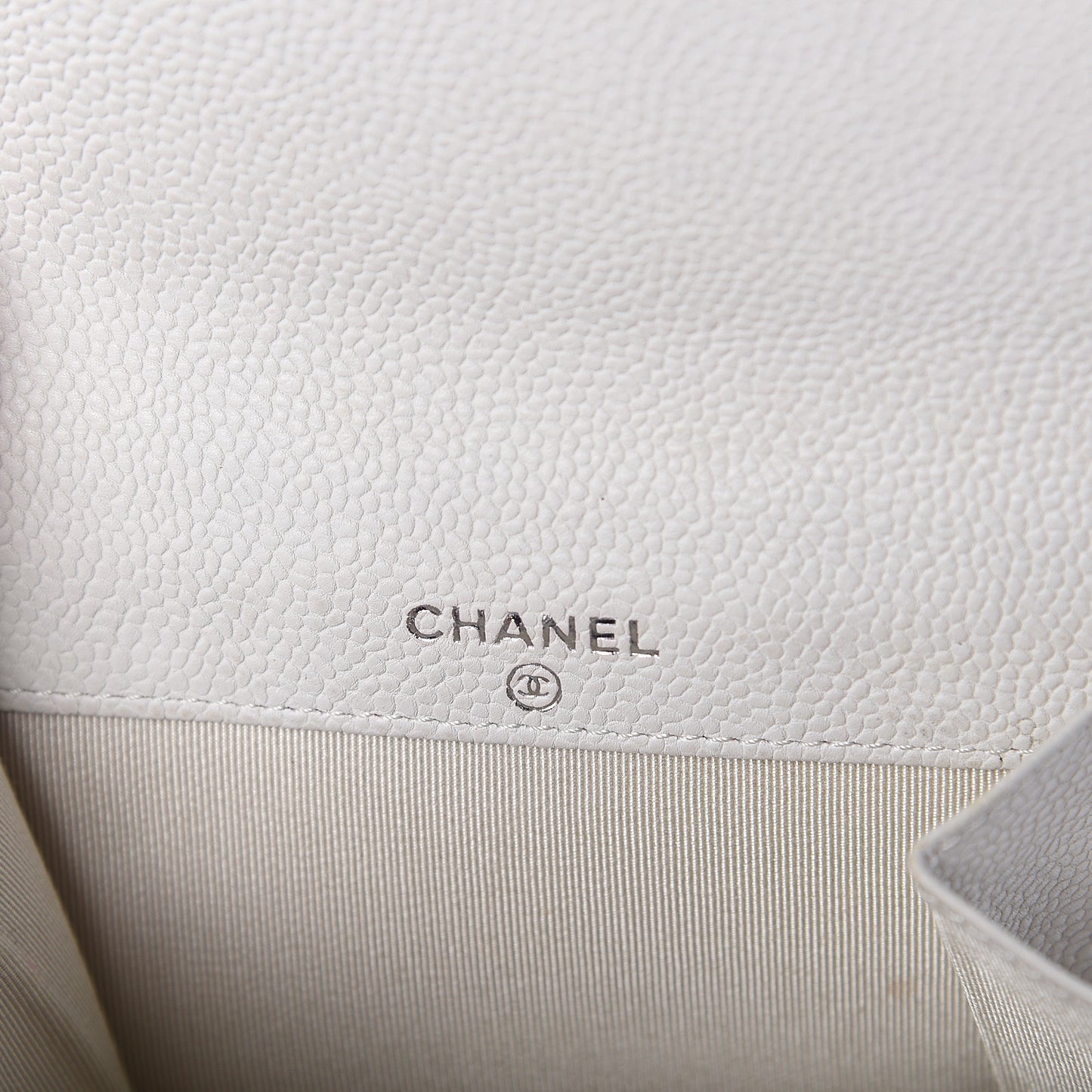 Caviar Outdoor Ligne French Wallet White