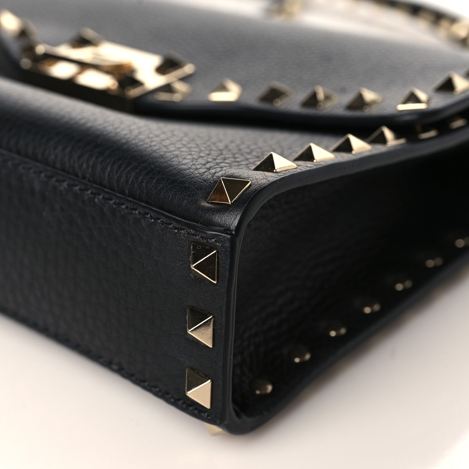 Valentino Garavani Pebbled Calfskin Medium Rockstud Flip Lock Crossbody Bag Black 8 of 8