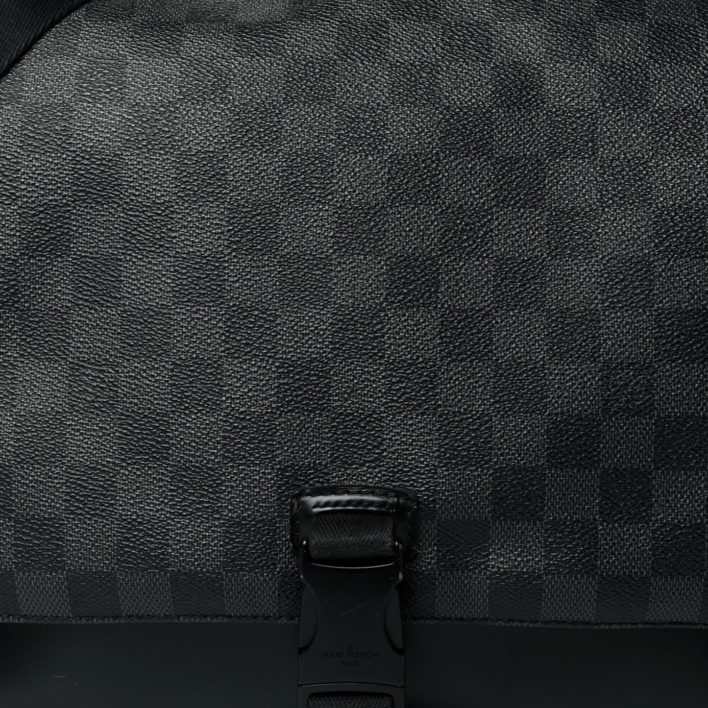 Damier Graphite Skyline Messenger MM