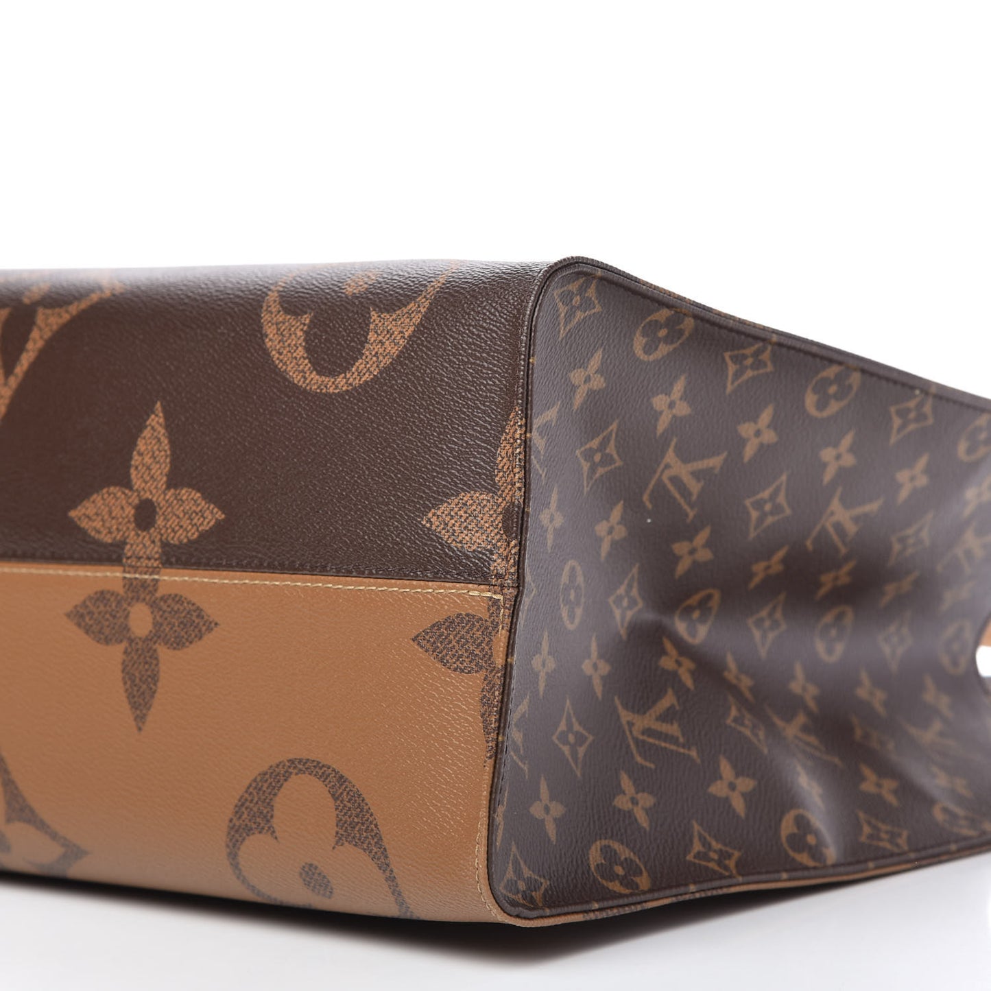 Reverse Monogram Giant Onthego GM
