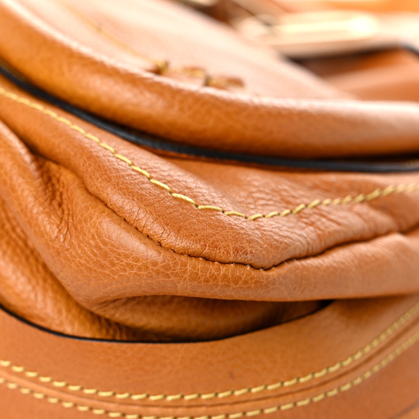 Calfskin Medium Paraty Curcuma