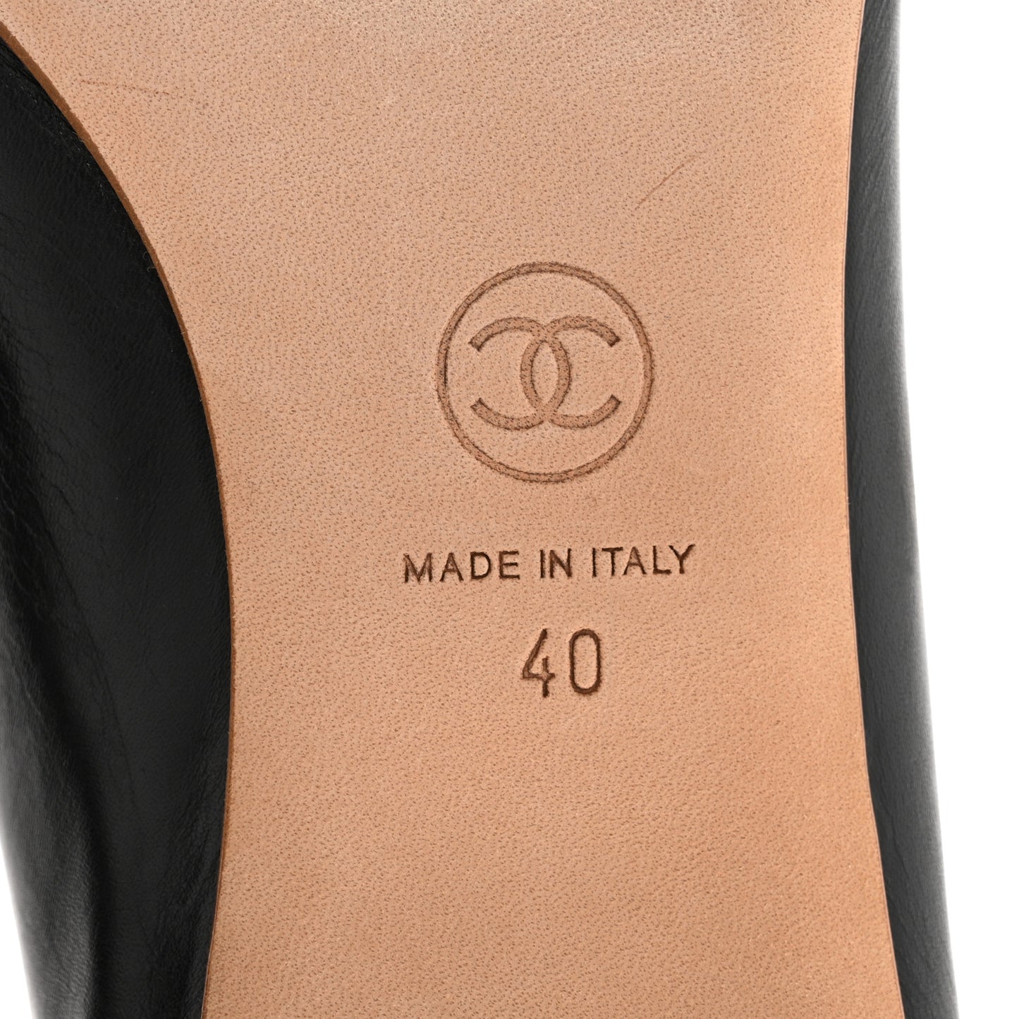 Lambskin Cap Toe Low Heel Chain Pumps 40 Black