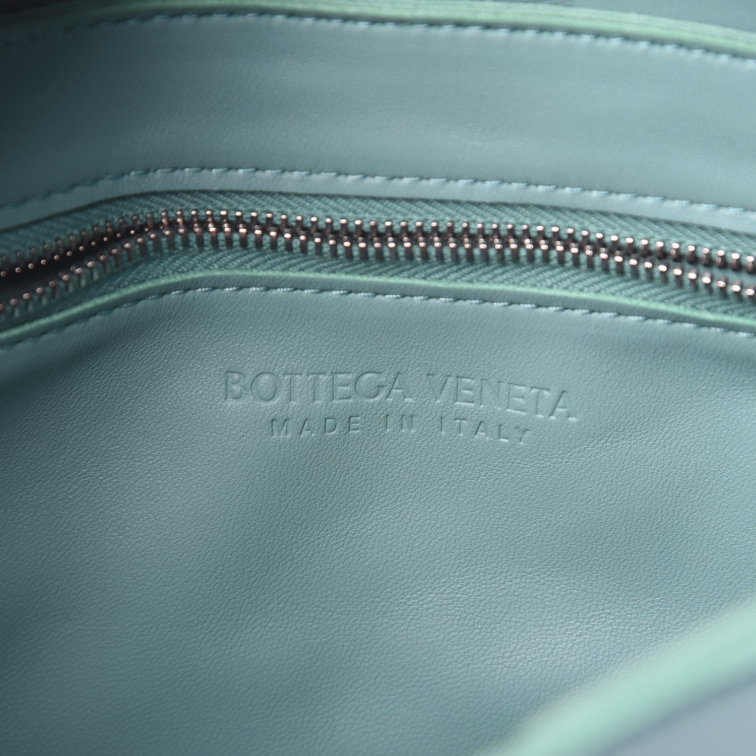 Bottega Veneta Nappa Maxi Intreccio Cassette Bag Linoleum 5 of 8